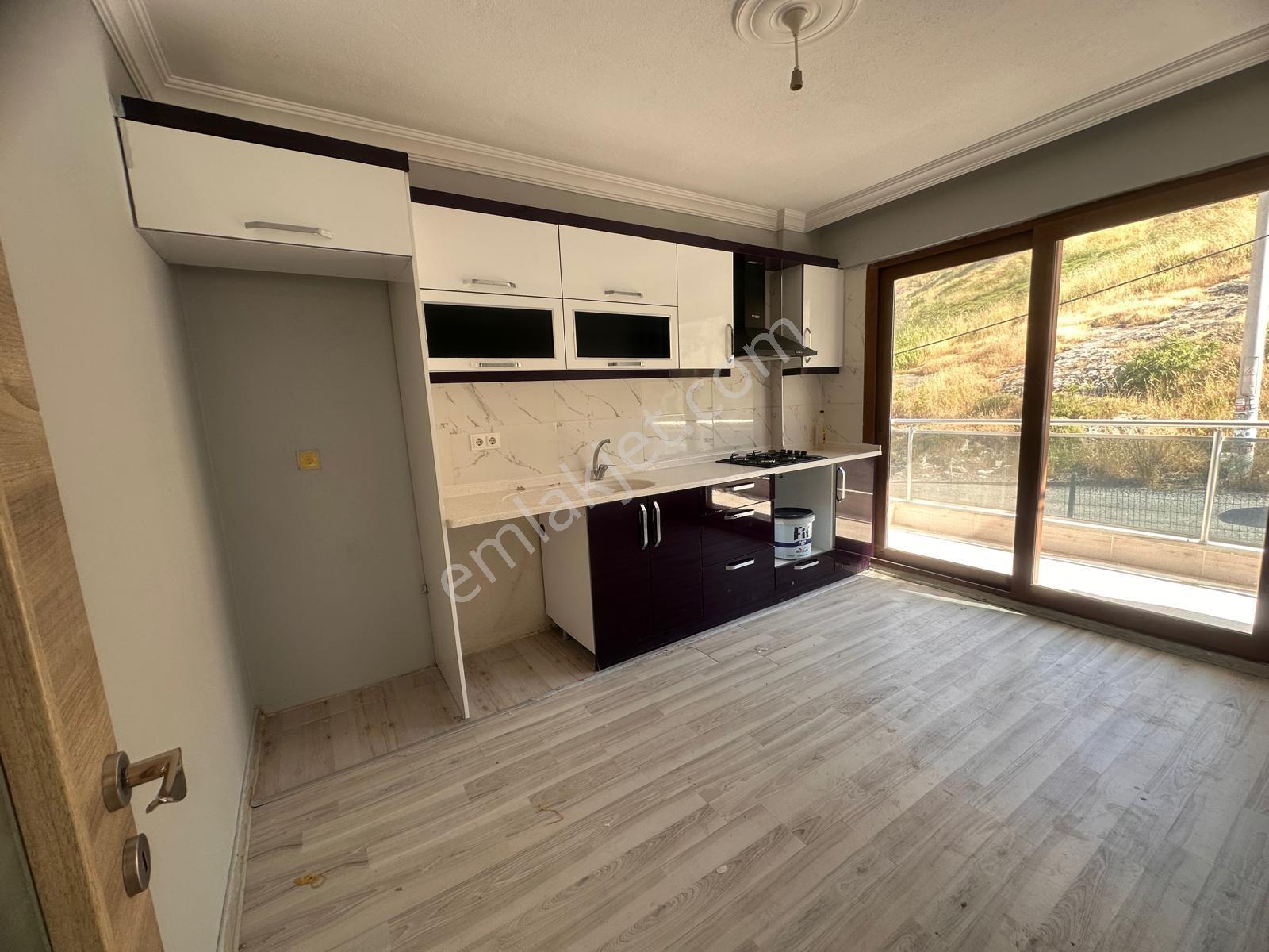 Foça Kazım Dirik Mah. Kiralık Kapalı Mutfak 2+1 Dubleks Daire - Görsel 8