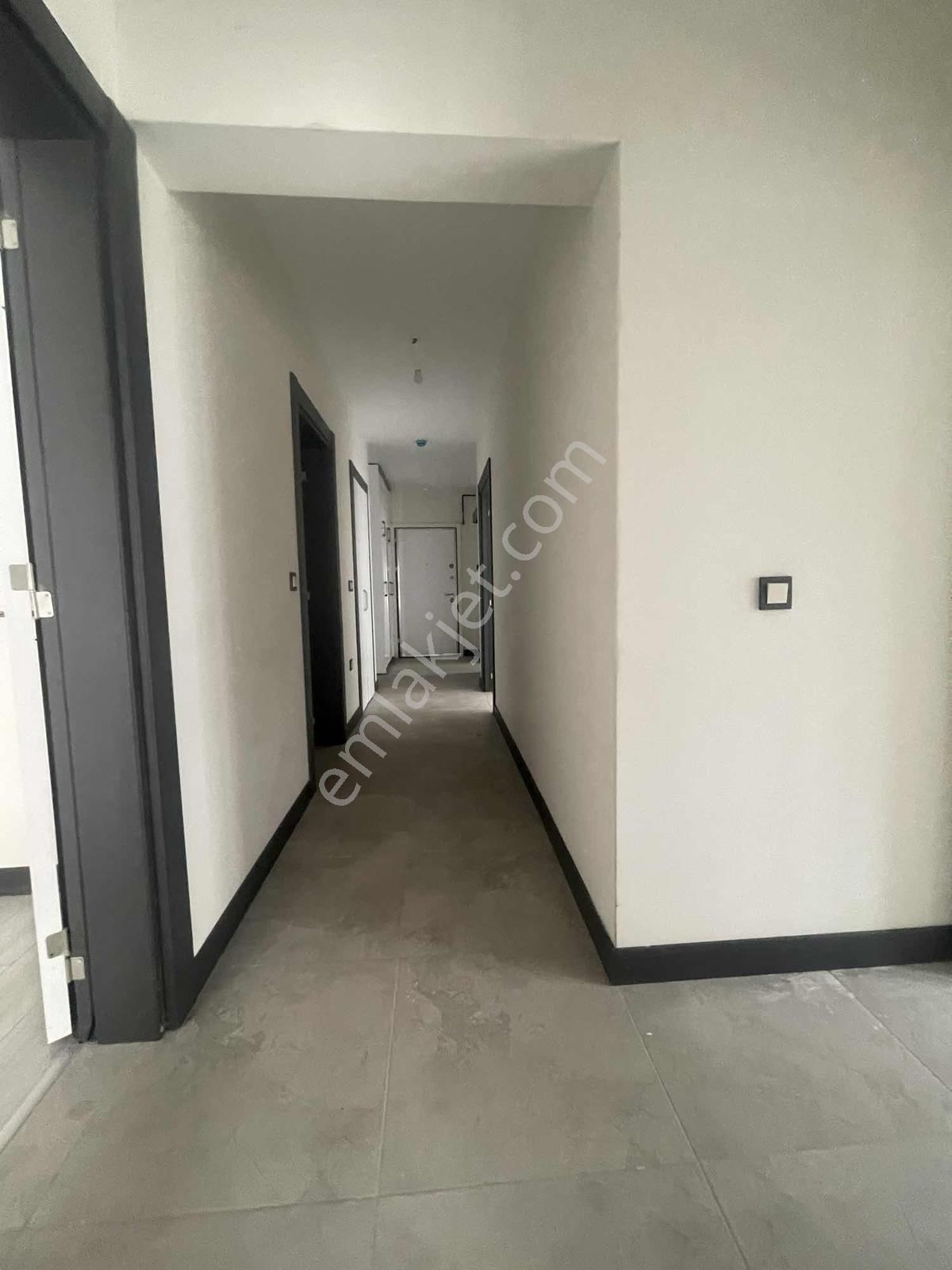 Güç Emlaktan Yeni Batıkent Tokiler De Kiralık 3+1 Daire - Görsel 3