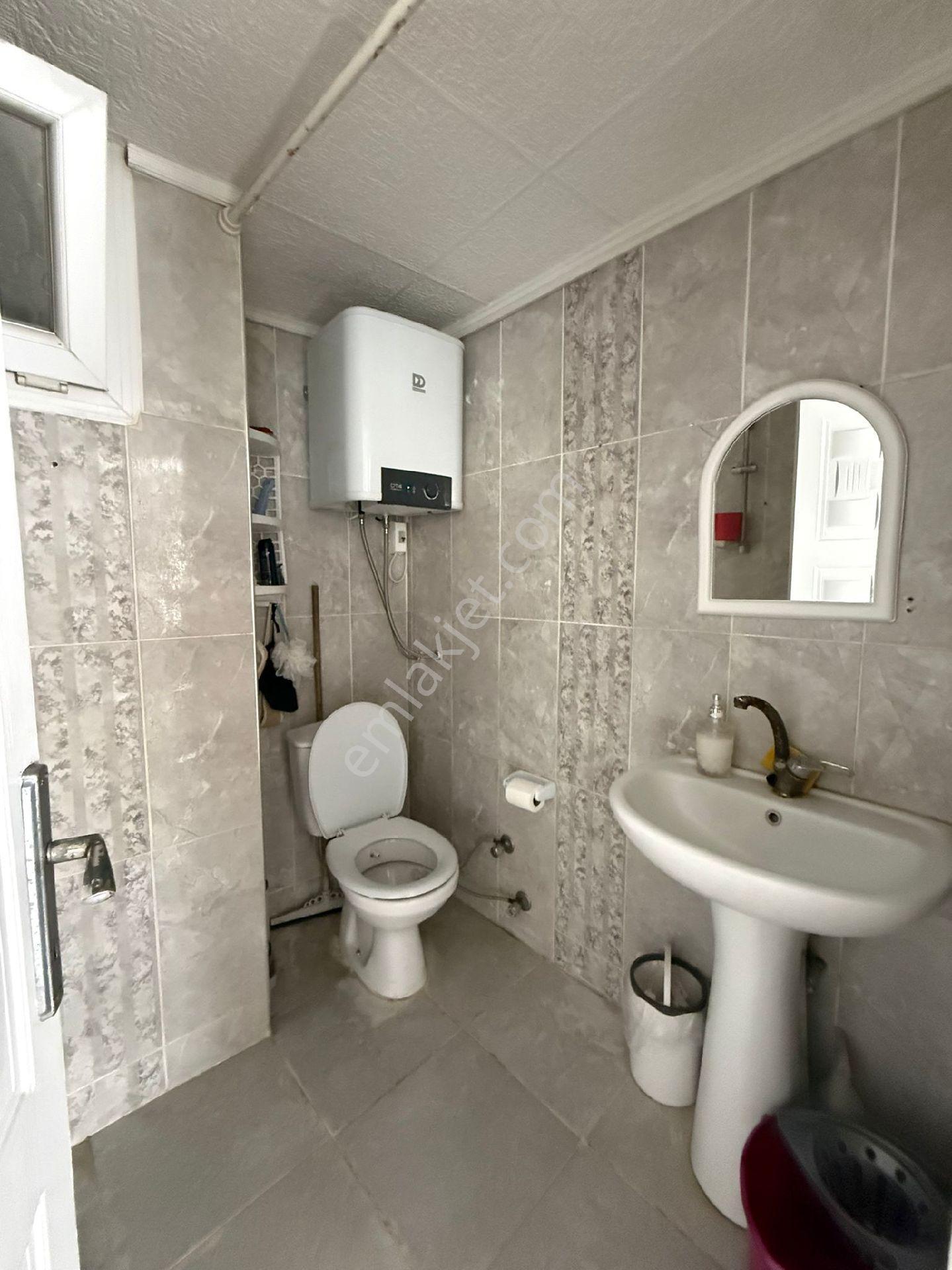 Kuşadası Ege Mahallesinde Kelepir Uygun Fiyata 2+1 85m2 - Görsel 9