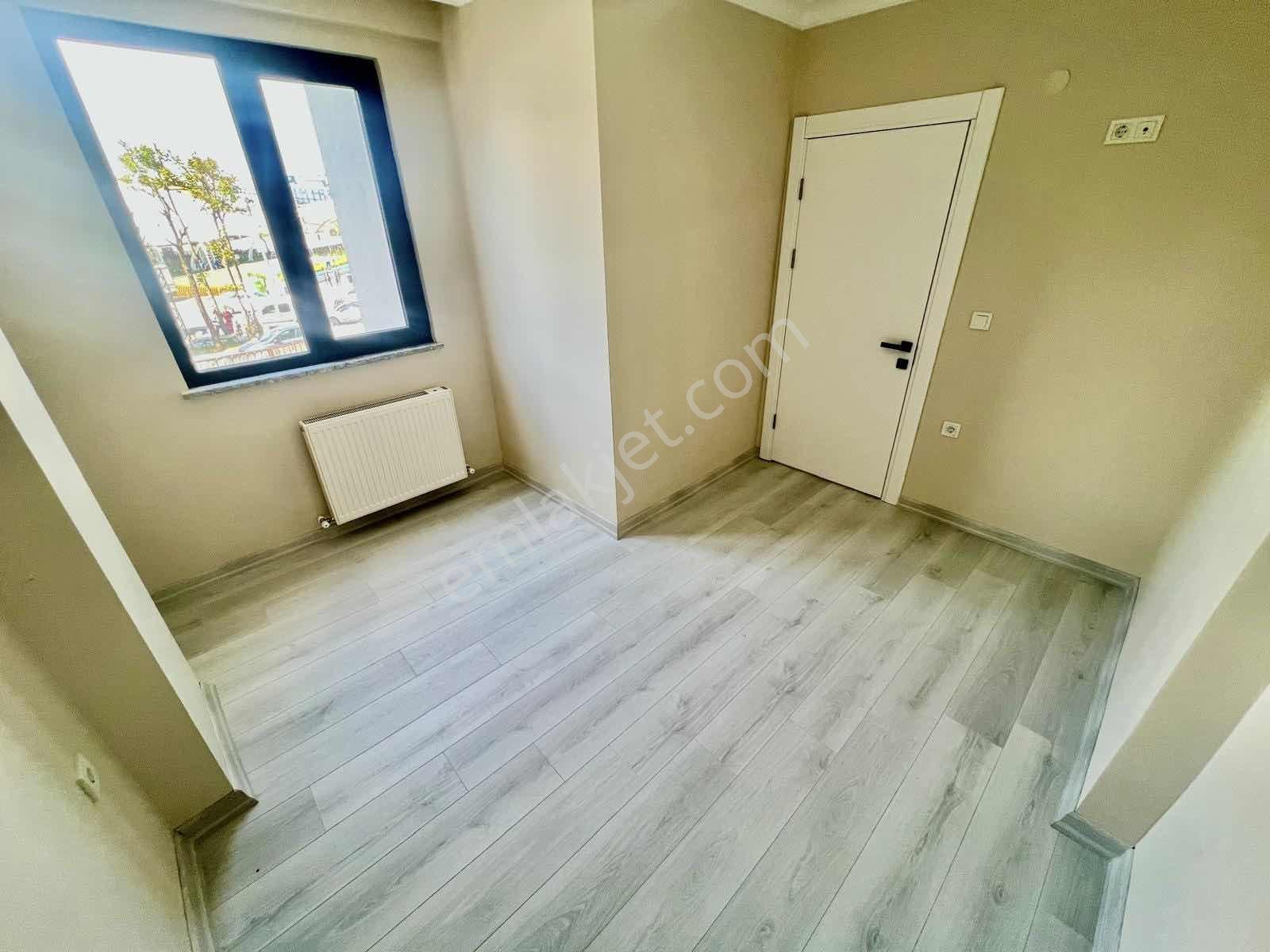 İmren Gayrimenkulden Fevzi Çakmak Mh. 2+1 80 M2 Ön Cephe Arakat - Görsel 6