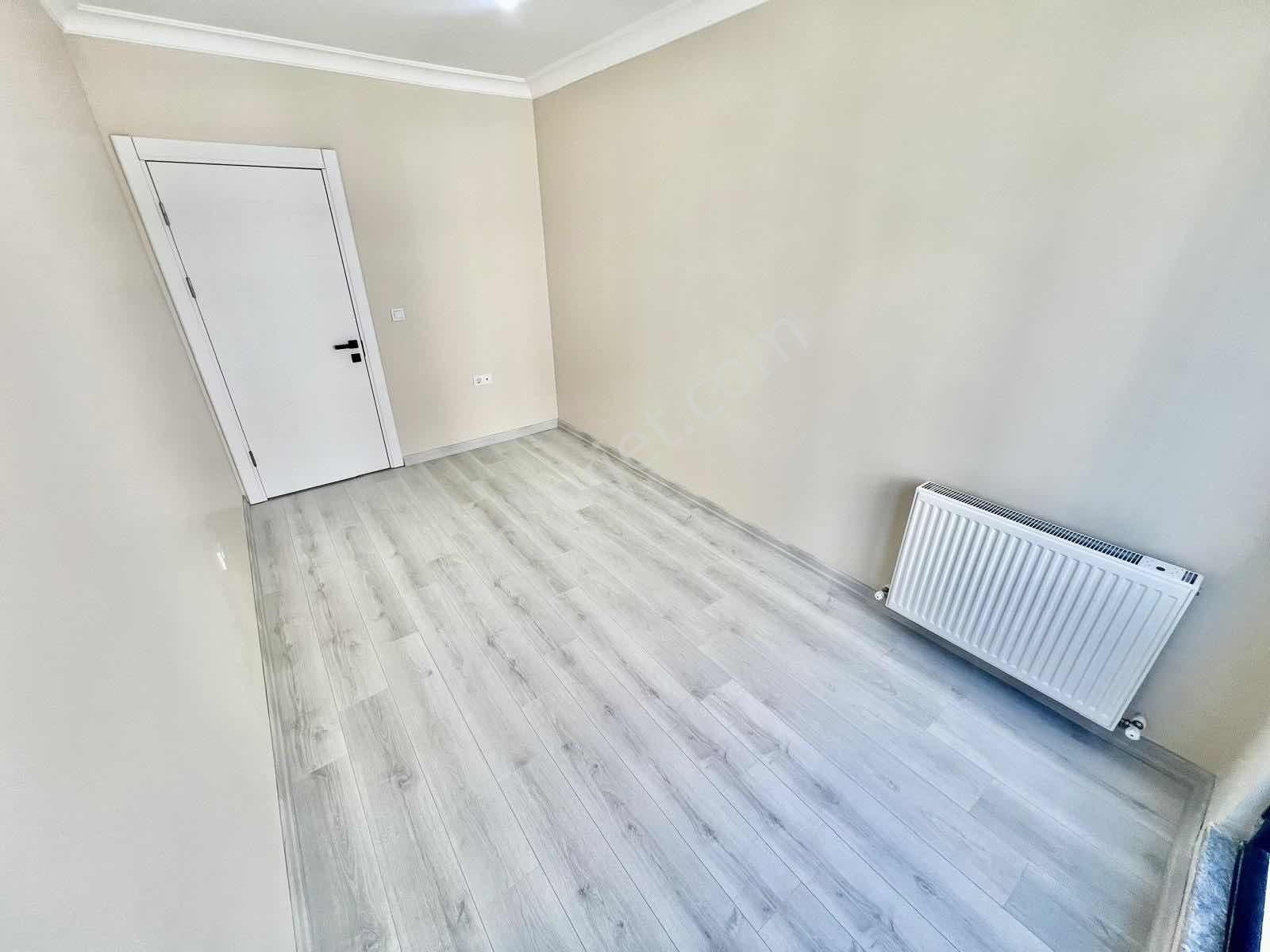 İmren Gayrimenkulden Fevzi Çakmak Mh. 2+1 80 M2 Ön Cephe Arakat - Görsel 13