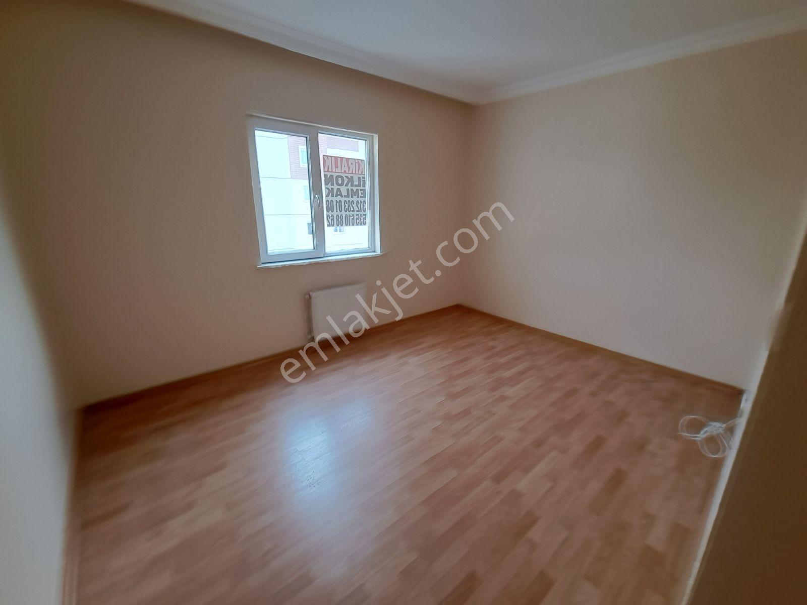 Turkuazda Bakımlı Ilkokul Yakını 3+1 Kiralık - Görsel 12