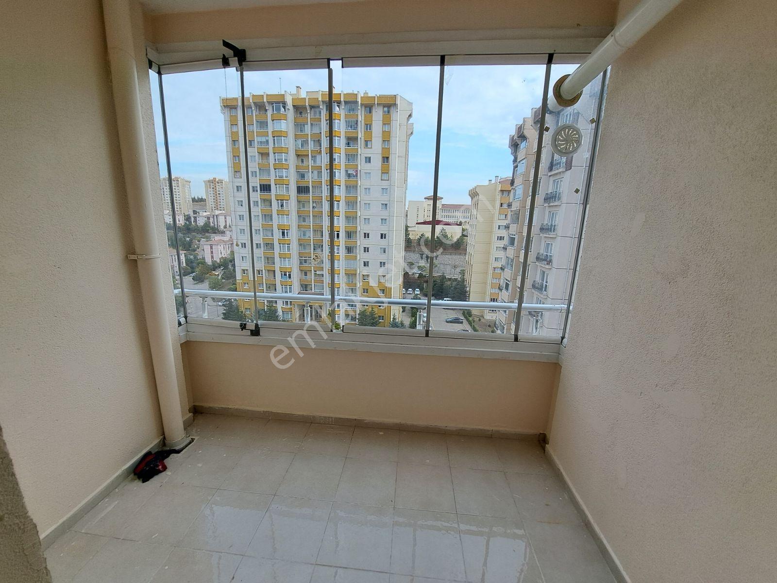 Turkuazda Bakımlı Ilkokul Yakını 3+1 Kiralık - Görsel 6