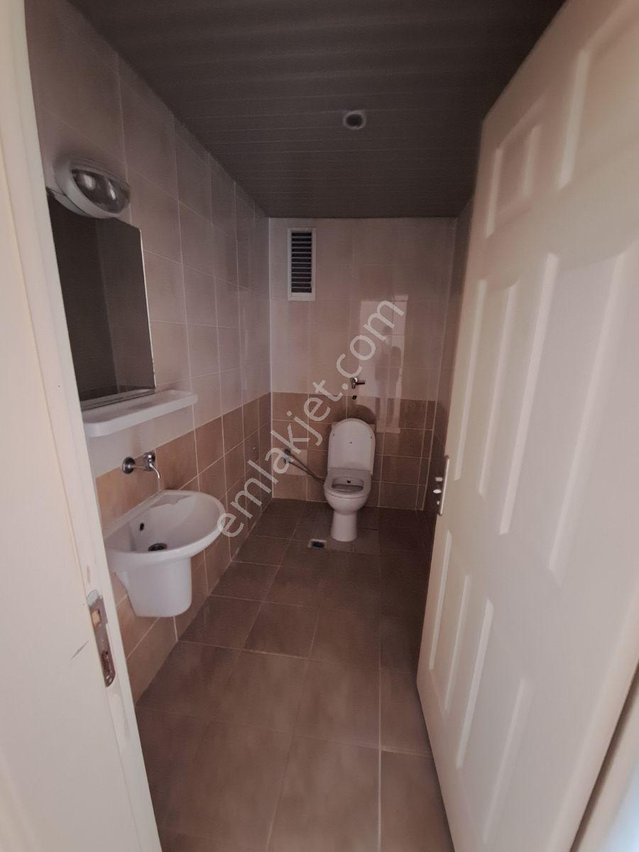 Turkuazda Bakımlı Ilkokul Yakını 3+1 Kiralık - Görsel 9