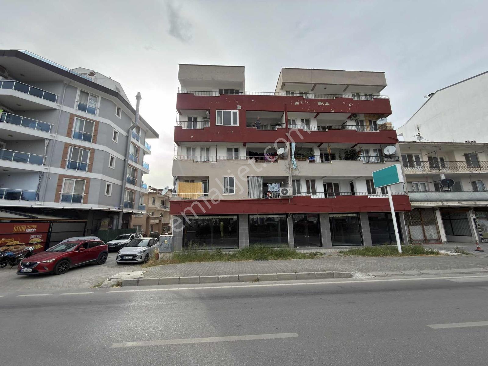 En Üst Kat | 3 Cepheli | Geniş Teraslı 2+1 Ferah Daire