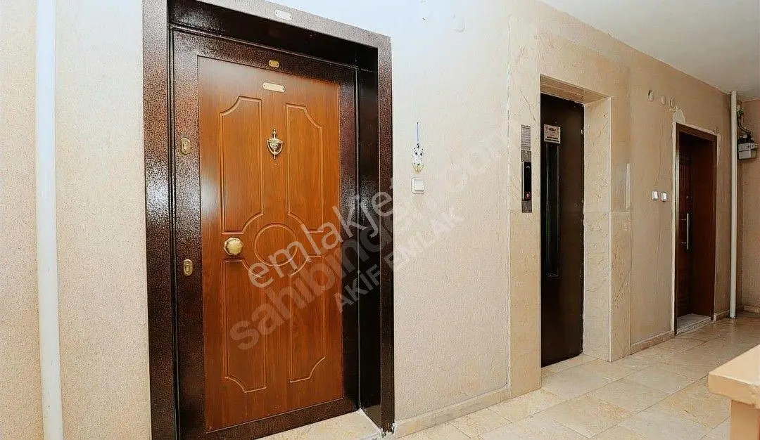 Elvankent Oğuzlarda Sitede Ara Kat Yol Cephe Asansörlü 3+1 - Görsel 10