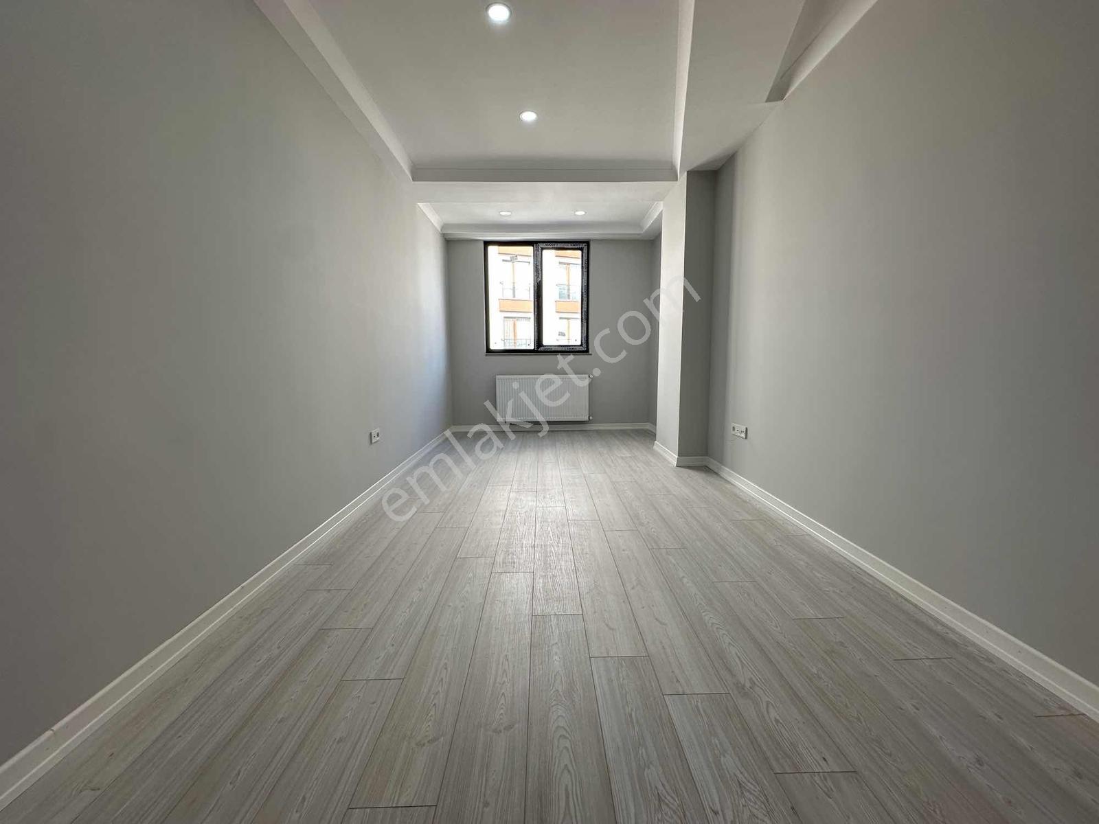 Çarşı İçinde Yüksek Tavanlı 4+2 Teraslı Ayrı Kullanımlı Dublex