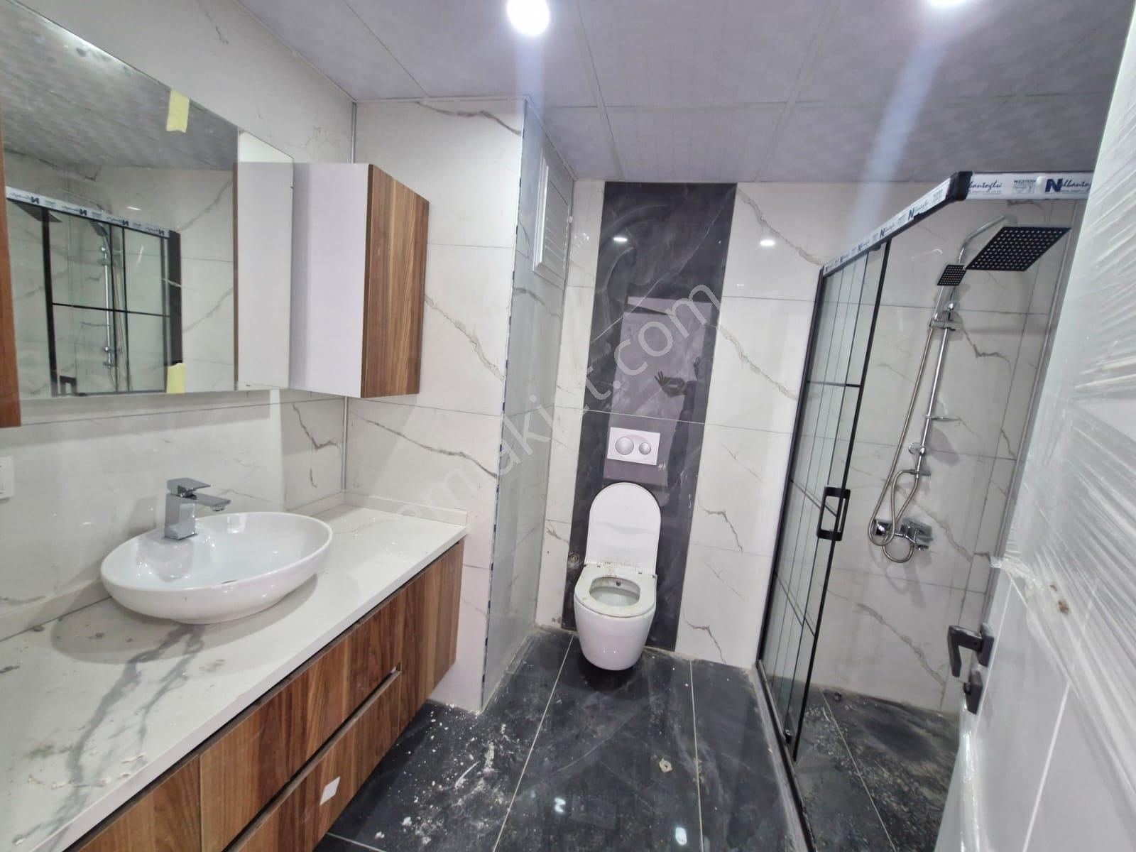 Emlaklar İzsiz Towersda Havuzlu Sitede 3+1 Satılık Daire - Görsel 18