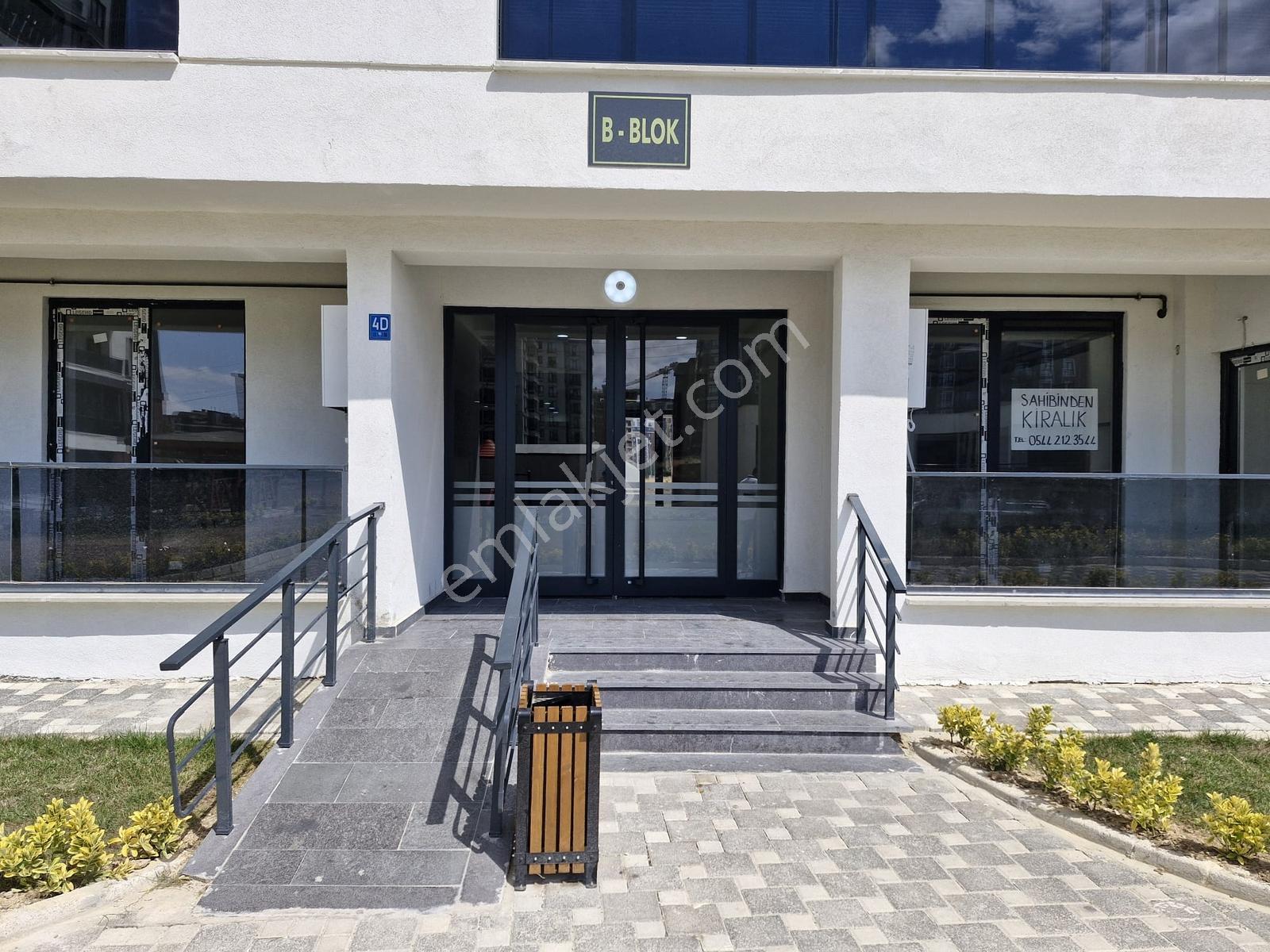 Emlaklar İzsiz Towersda Havuzlu Sitede 3+1 Satılık Daire - Görsel 34