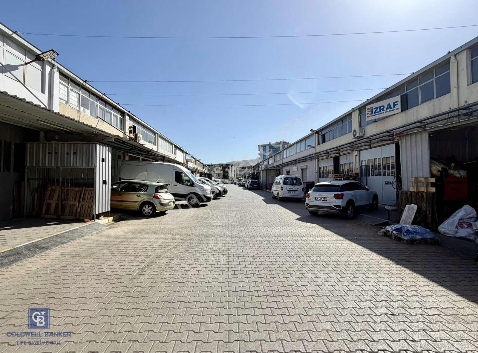 Çiğli Ege Sanayi Sitesinde Batar Katlı Kiralık Depo - Görsel 16
