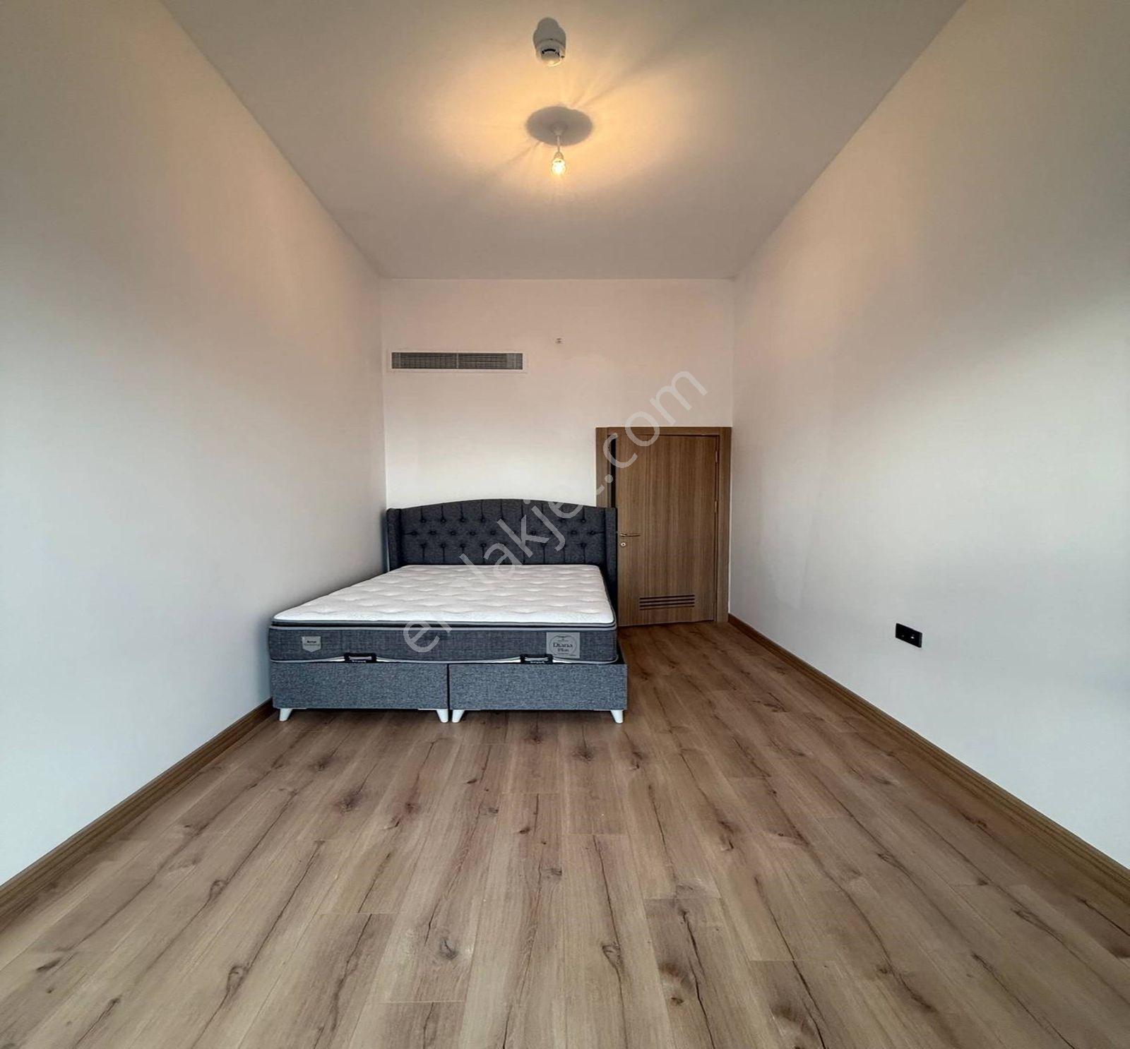 Havuzlu Otoparklı Manzaralı Ultra Geniş 3+1 Site İçi Ferah Daire - Görsel 4