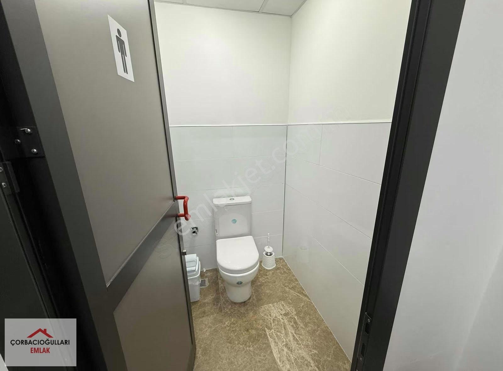 Karaağaçta Satılık Bim Kiracılı Dükkan - Görsel 15
