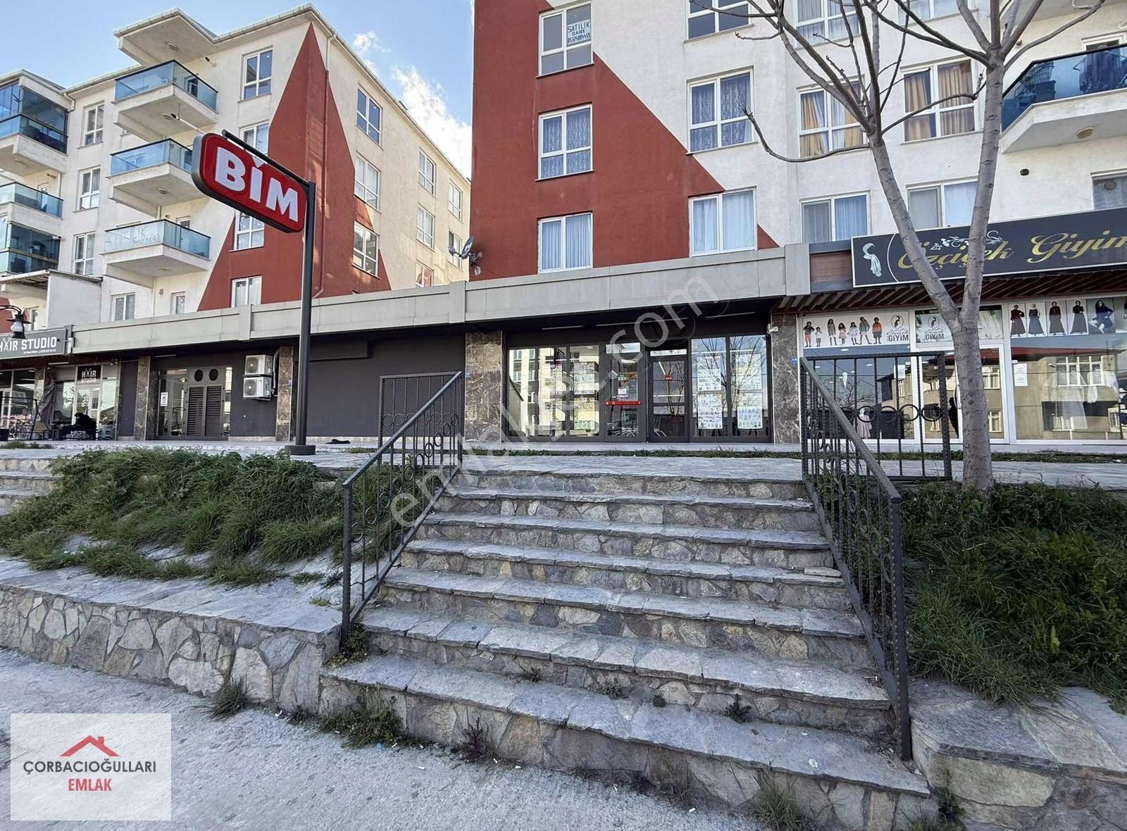 Karaağaçta Satılık Bim Kiracılı Dükkan