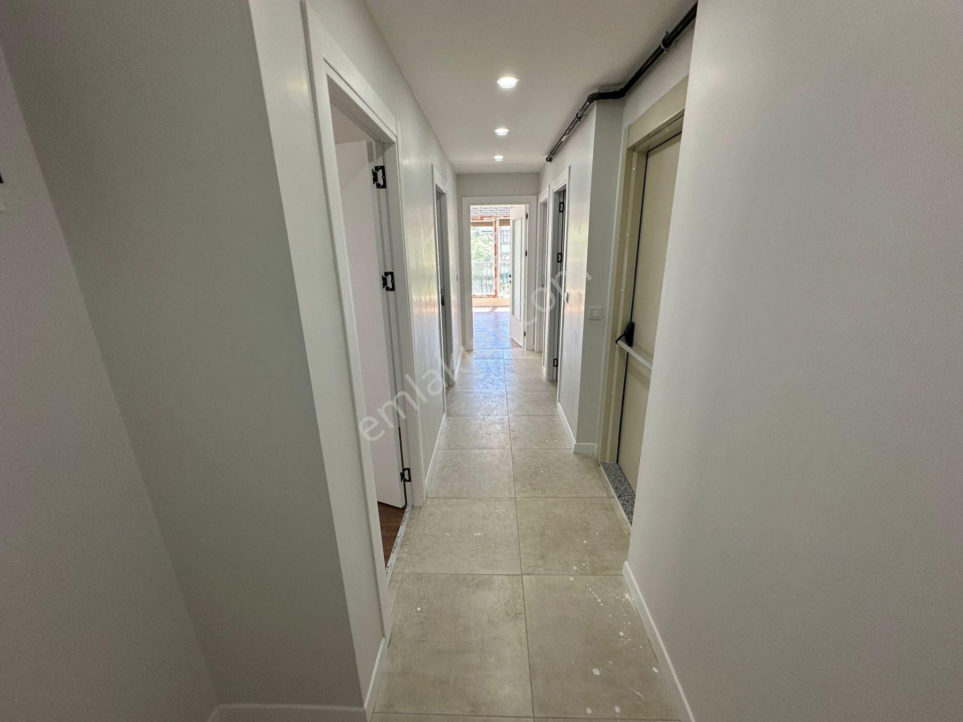 Göztepe Minibüs Caddesi Üzerinde Sıfır 2+1 Satılık - Görsel 27