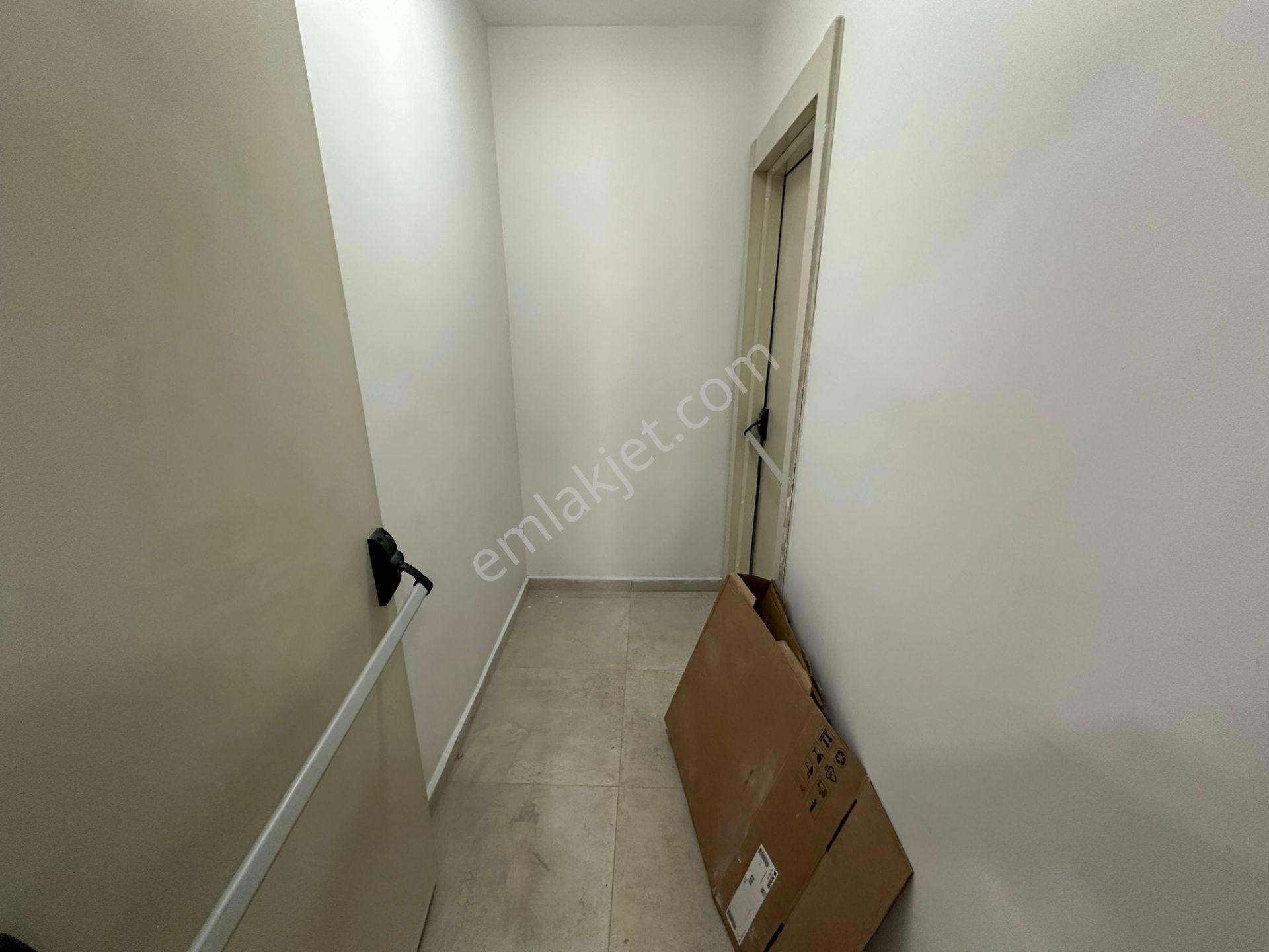 Göztepe Minibüs Caddesi Üzerinde Sıfır 2+1 Satılık - Görsel 26