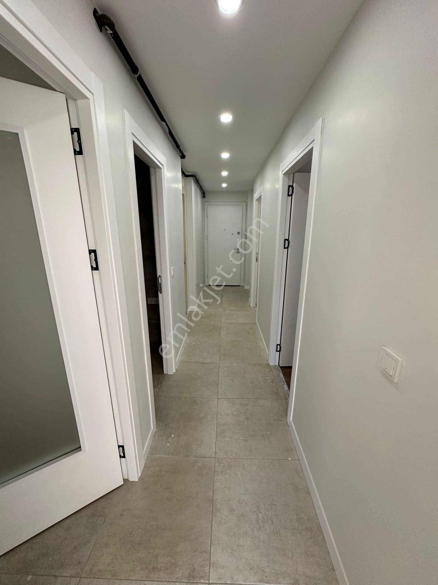 Göztepe Minibüs Caddesi Üzerinde Sıfır 2+1 Satılık - Görsel 29