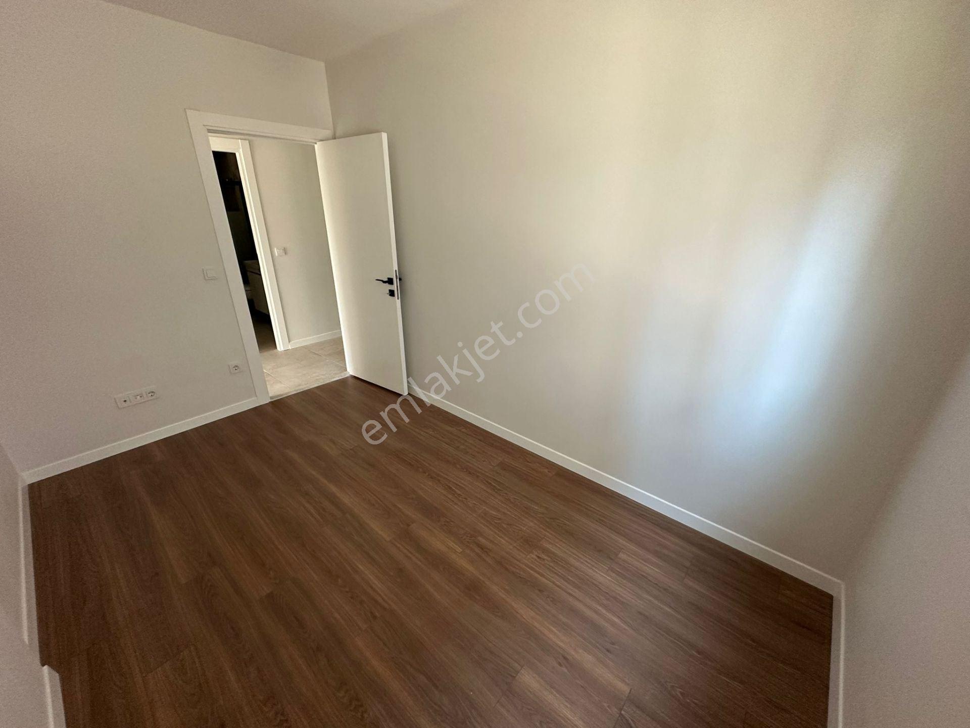 Göztepe Minibüs Caddesi Üzerinde Sıfır 2+1 Satılık - Görsel 19