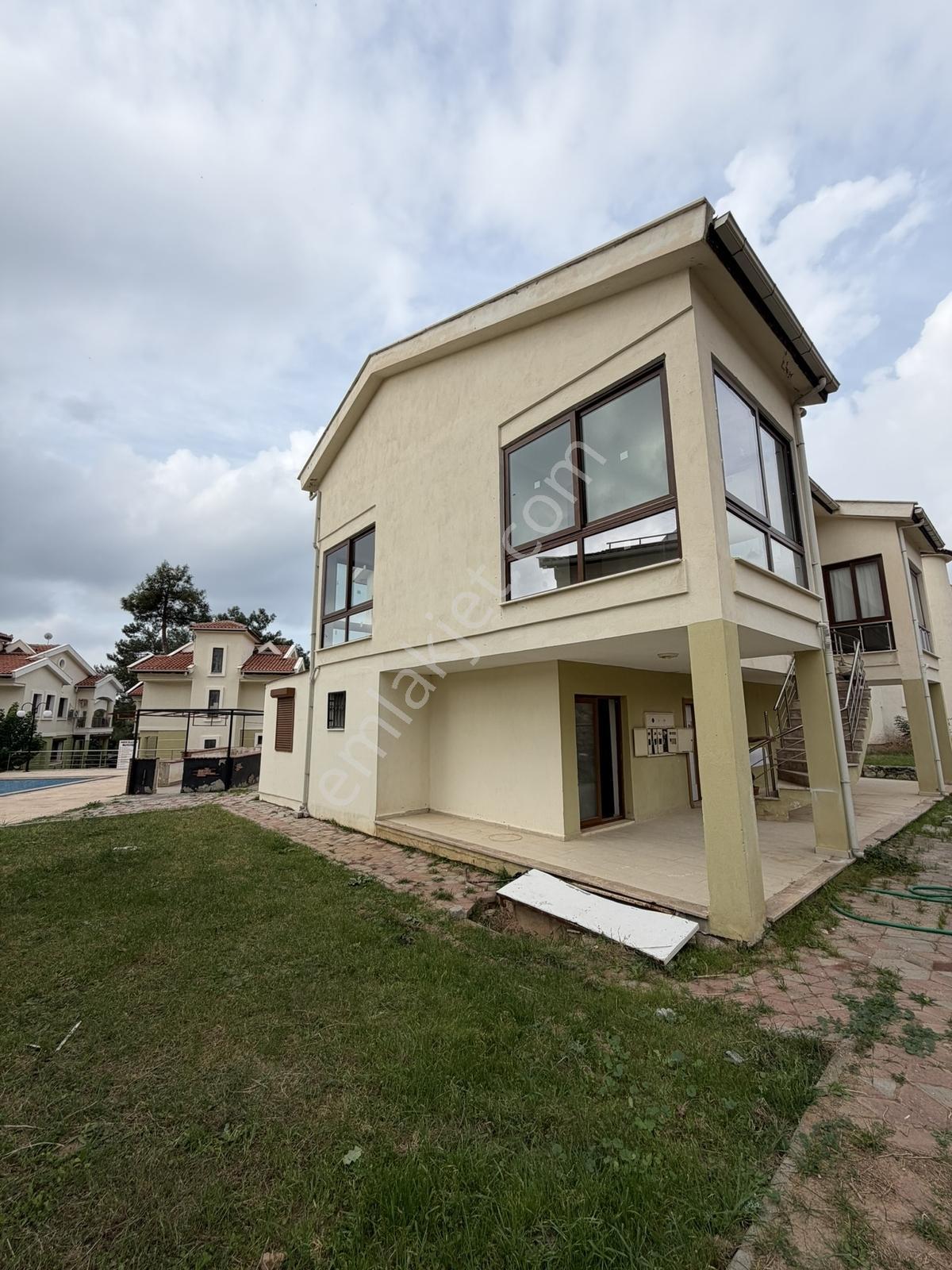 Didim Akbük Country Villaları Havuzlu Sitede 2+1 Dubleks