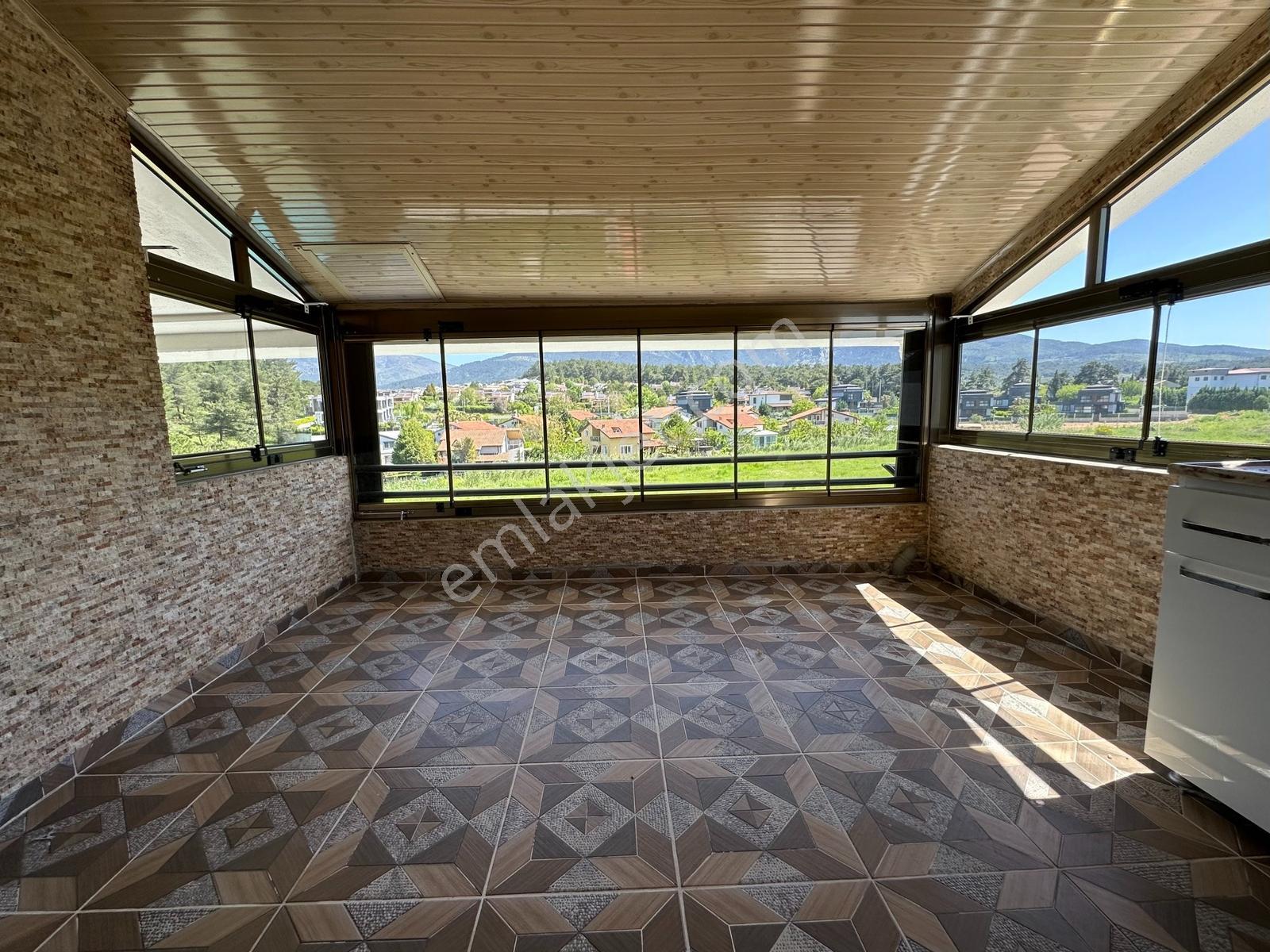 Yukarıkızılca'da Müstakil 4+1 600 M2 İçerisinde Özel Yapım Villa - Görsel 14