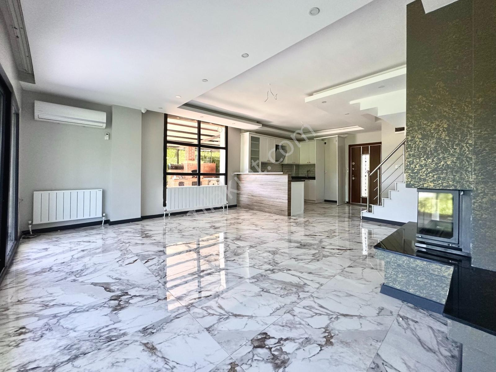 Yukarıkızılca'da Müstakil 4+1 600 M2 İçerisinde Özel Yapım Villa - Görsel 30