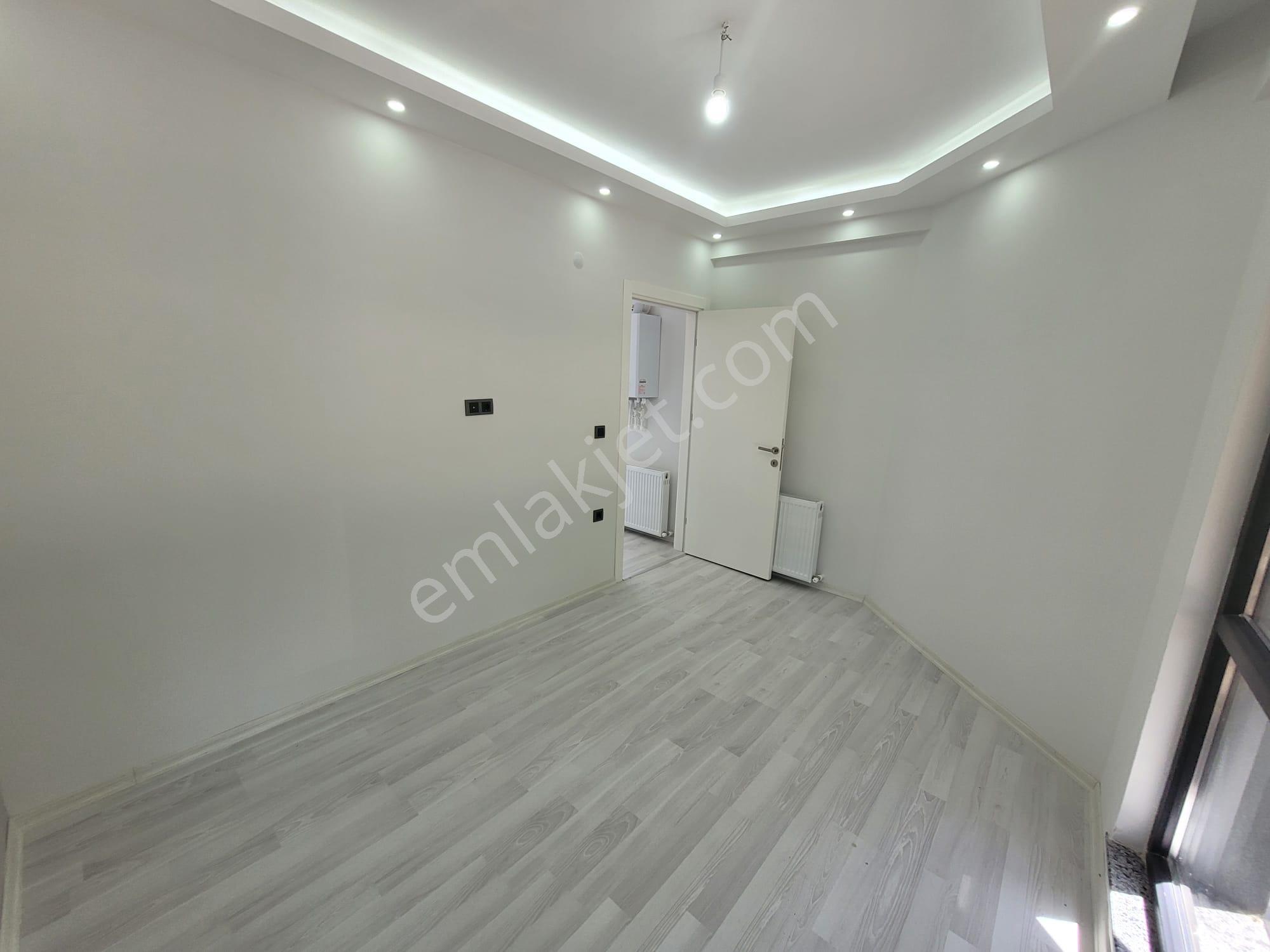 Delux'den Cumhuriyet Mh.'de Merkezi Lokasyonda Kiralık 1+1 Daire - Görsel 12