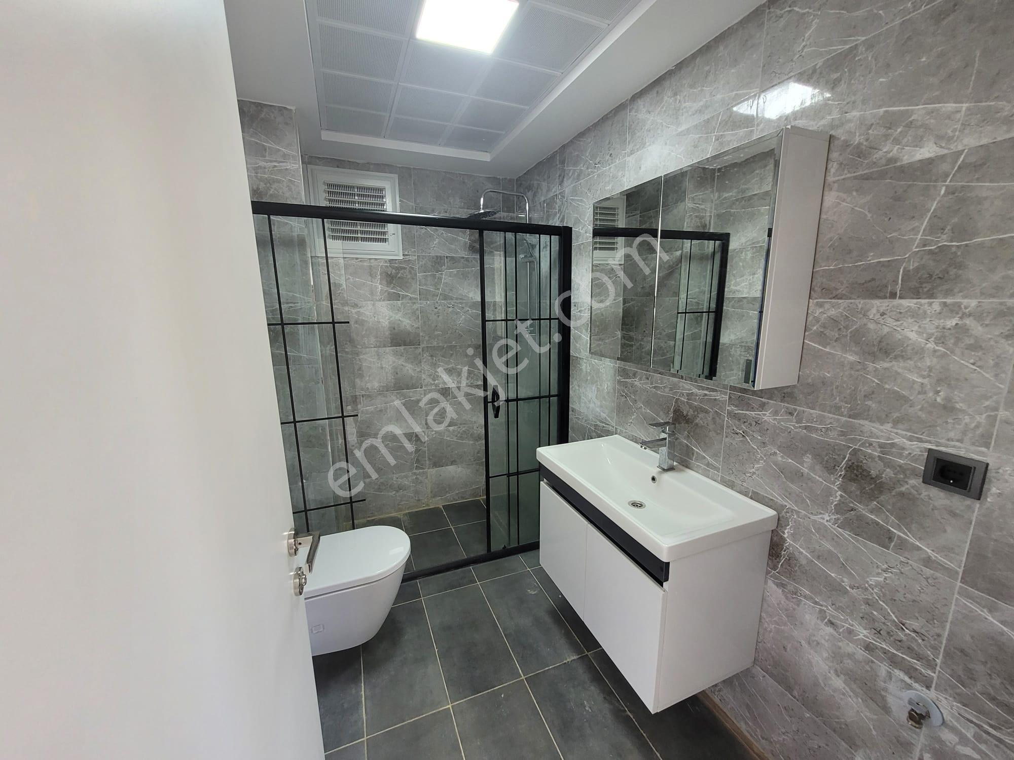 Delux'den Cumhuriyet Mh.'de Merkezi Lokasyonda Kiralık 1+1 Daire - Görsel 17