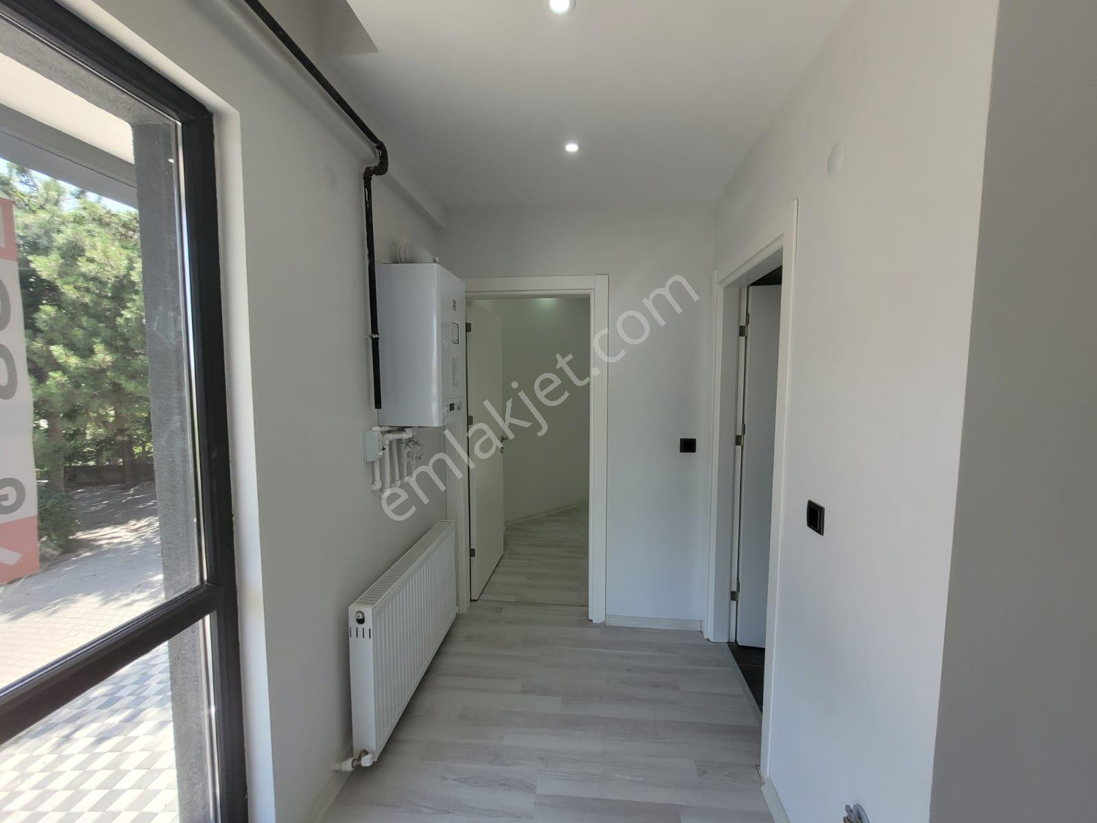 Delux'den Cumhuriyet Mh.'de Merkezi Lokasyonda Kiralık 1+1 Daire - Görsel 9