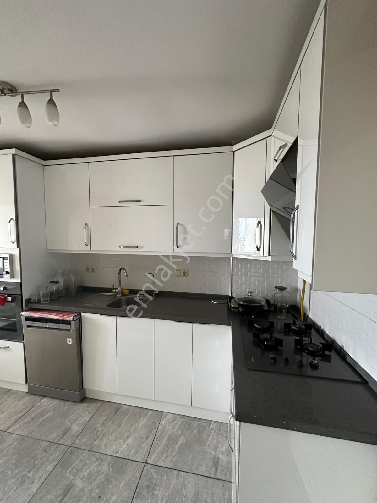 Merkezi Konumda Full Tadilatlı 3+1 160 M2 Eşyalı Kiralık Daire - Görsel 2