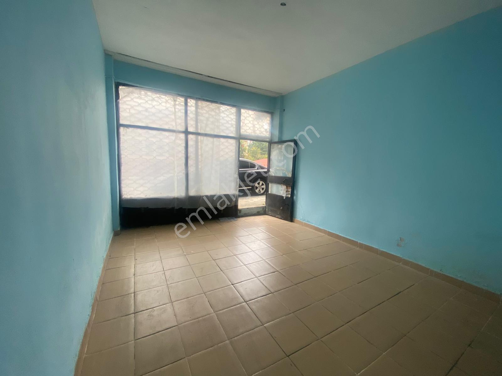 Tantavi'de Metro Yakını 30m² Kiralık İş Yeri & Depo - Görsel 3