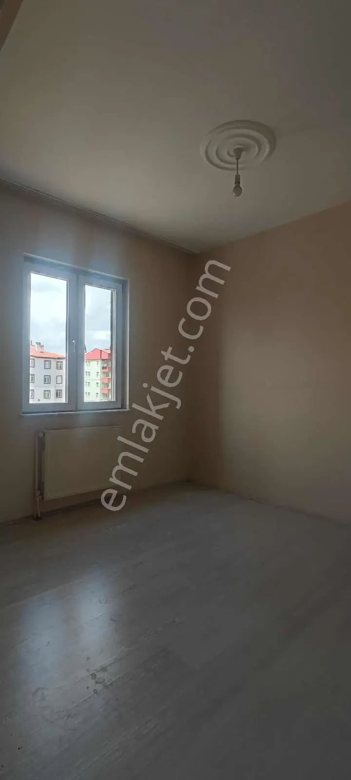 Yunusemre Mahallesi Kiralık 3+1 Daire - Görsel 2