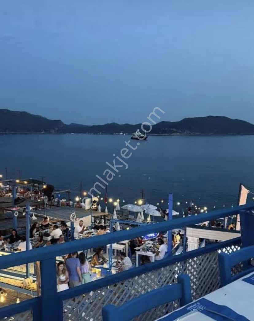 Kaş Merkez'de Meis Manzaralı Kargir Ev 398 M2 Arsa İçerisinde