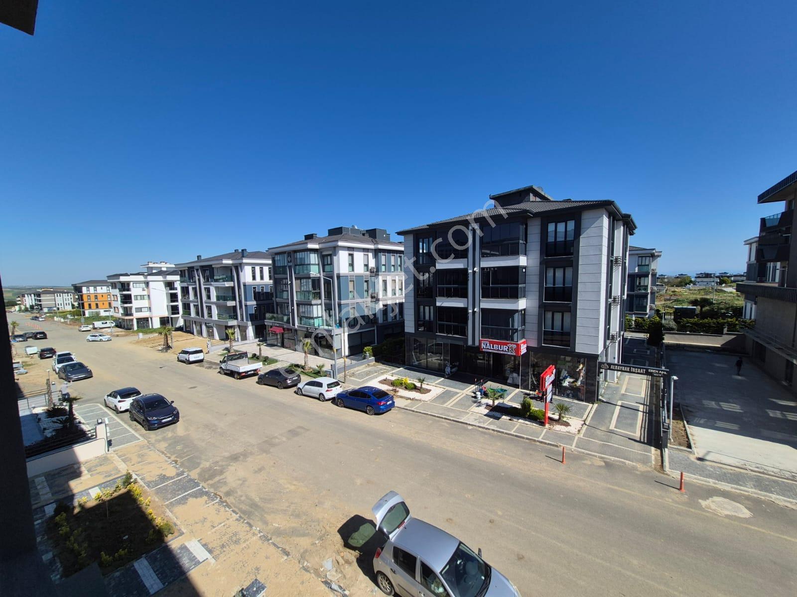 Delux'den Palm Suıts'te Cadde Cepheli Lux Satılık 1+1 Daire - Görsel 12