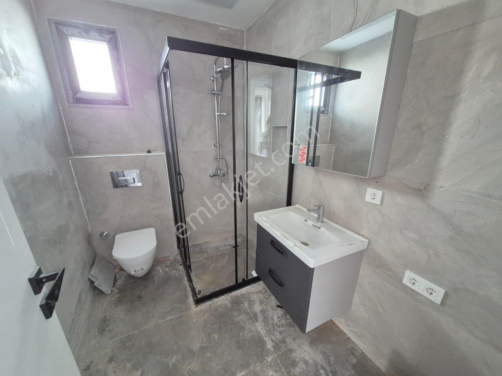 Delux'den Palm Suıts'te Cadde Cepheli Lux Satılık 1+1 Daire - Görsel 18