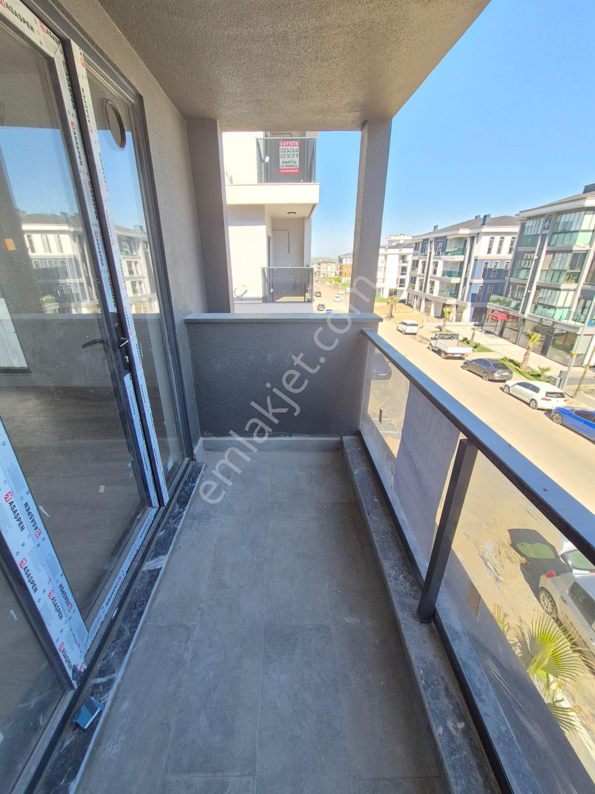 Delux'den Palm Suıts'te Cadde Cepheli Lux Satılık 1+1 Daire - Görsel 10