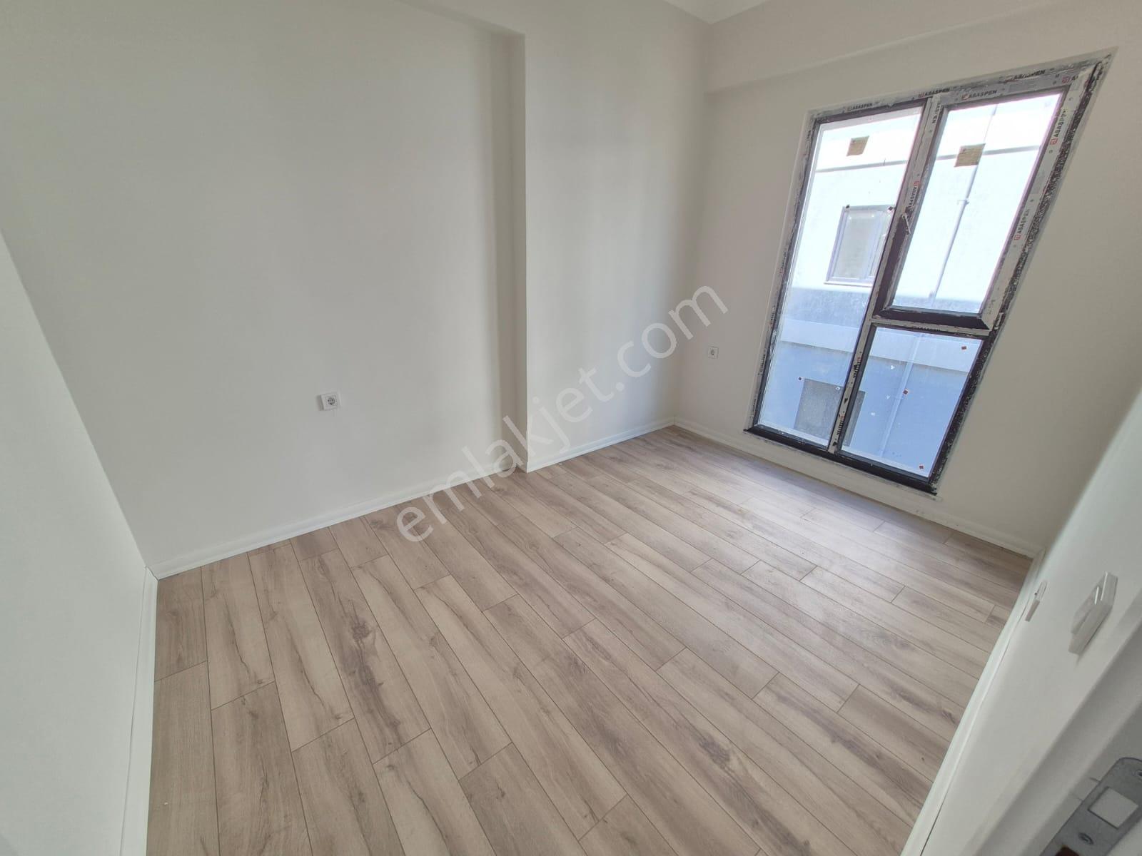 Delux'den Palm Suıts'te Cadde Cepheli Lux Satılık 1+1 Daire - Görsel 13