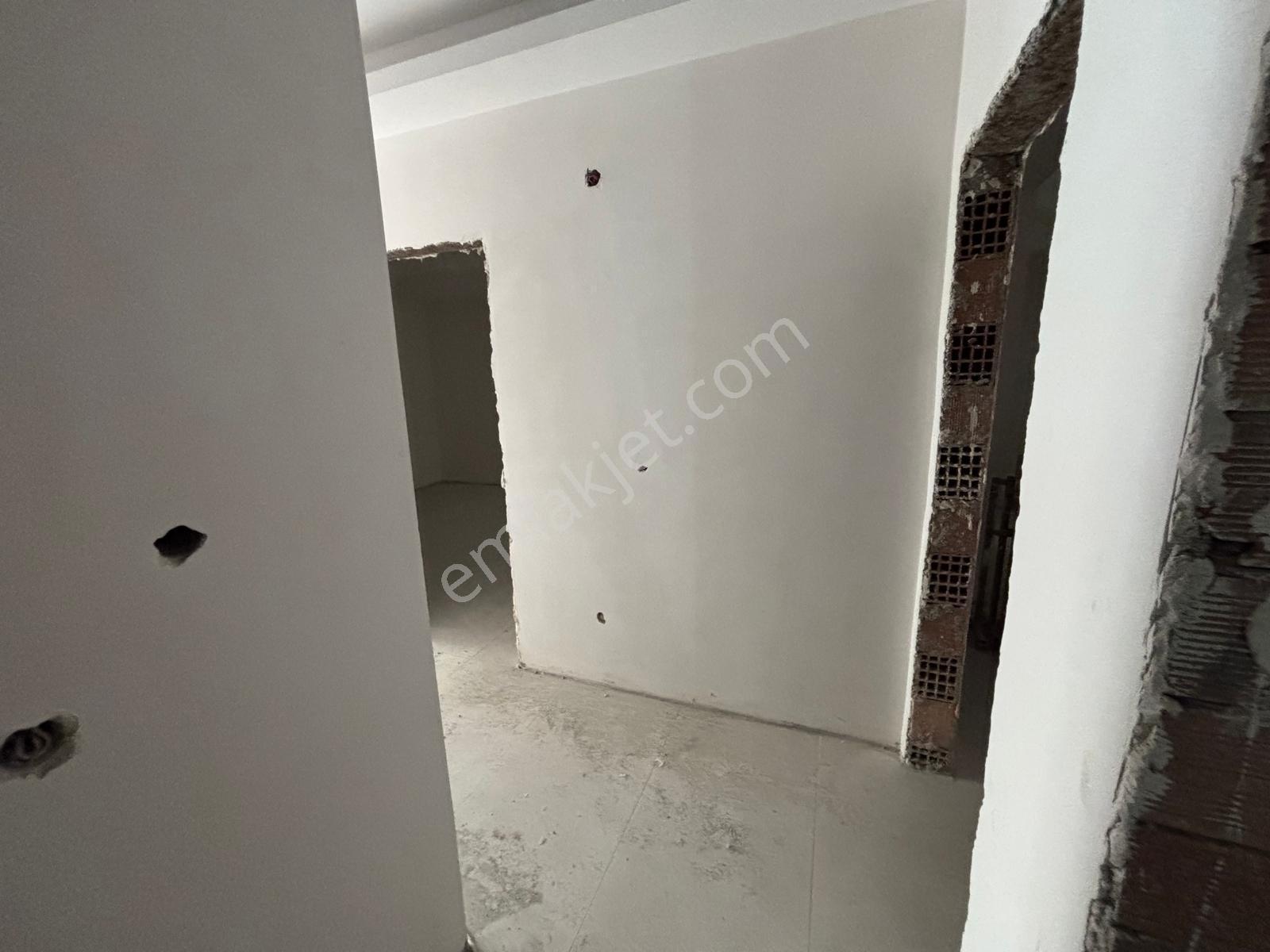 Nova Gruptan Kepsut Merkezde Satılık Geniş 2+1 Sıfır Daire - Görsel 2