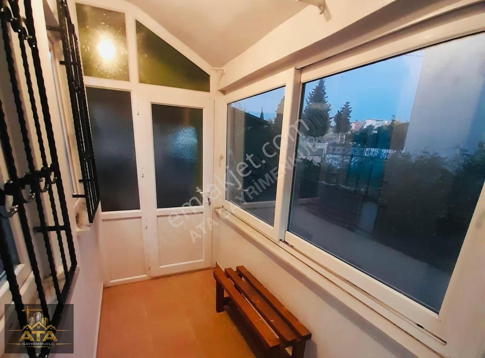 Yeniçiftlikte İskanlı 5+1 Sahile 1 Km Otoparklı Lüks Villa - Görsel 12