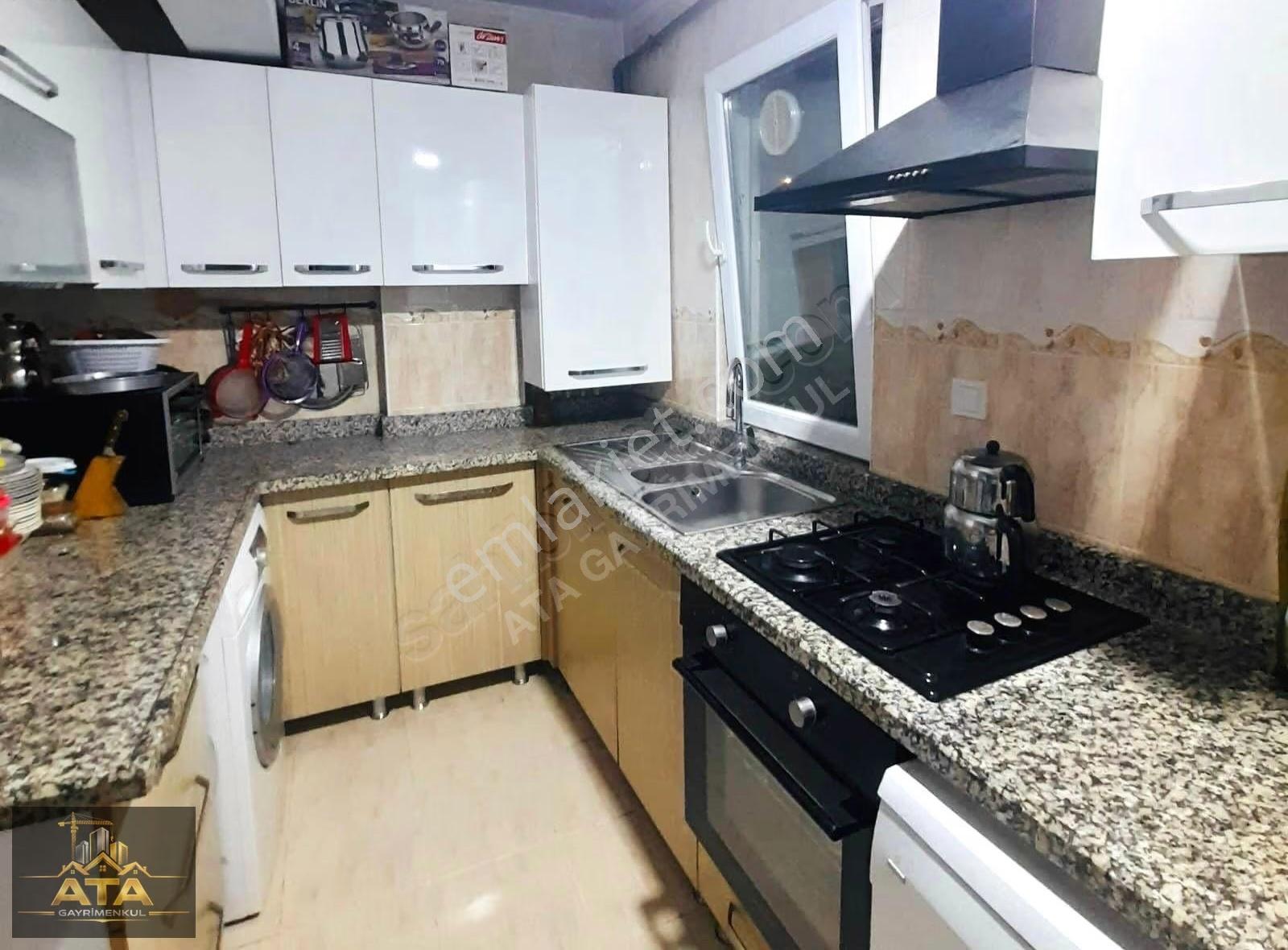 Yeniçiftlikte İskanlı 5+1 Sahile 1 Km Otoparklı Lüks Villa - Görsel 10
