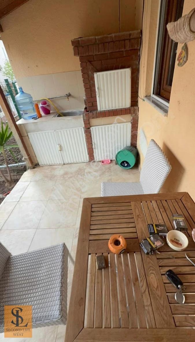 Cunda Merkezde Denize Yakın | Geniş Bahçeli Verandalı 3+1 Villa - Görsel 10