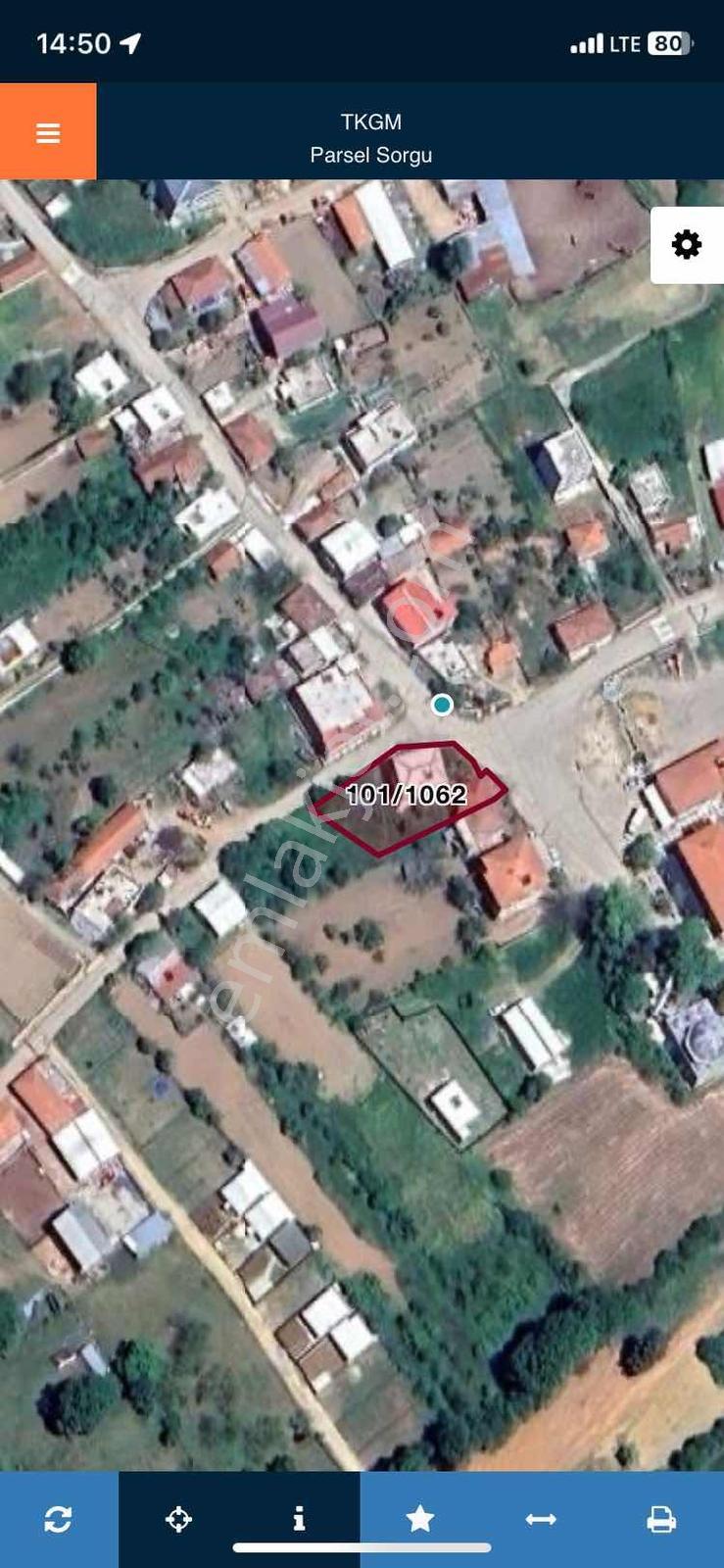 Köy Meydanında Mustakil Ev - Görsel 13