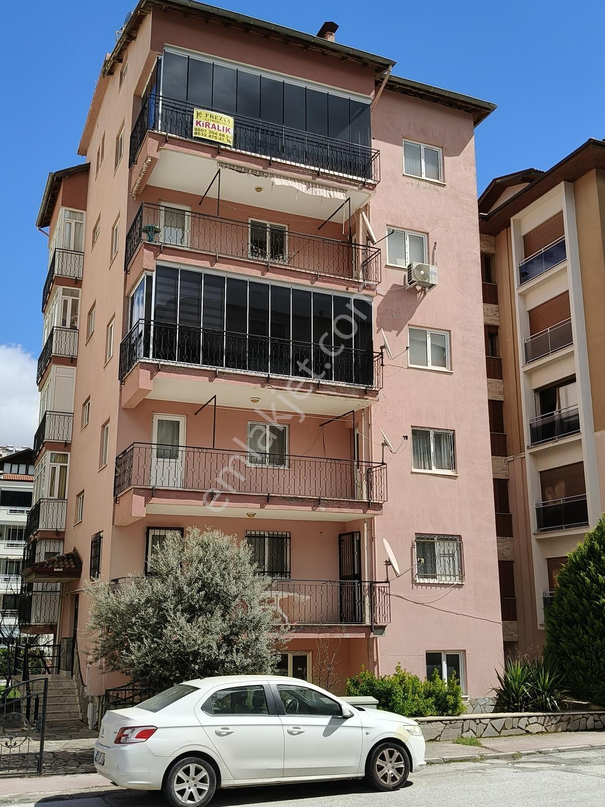 Servergazide Kiralık 3+1 Daire - Görsel 27
