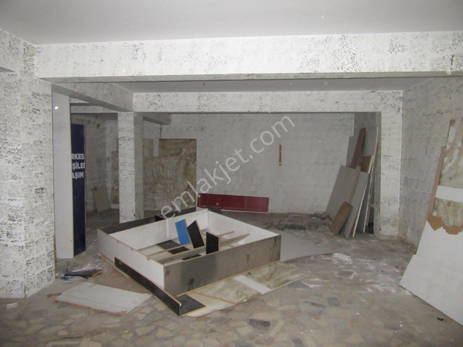 4.levent Çeliktepede 220m2 Her İşe Uygun Kiralık İşyeri - Görsel 14