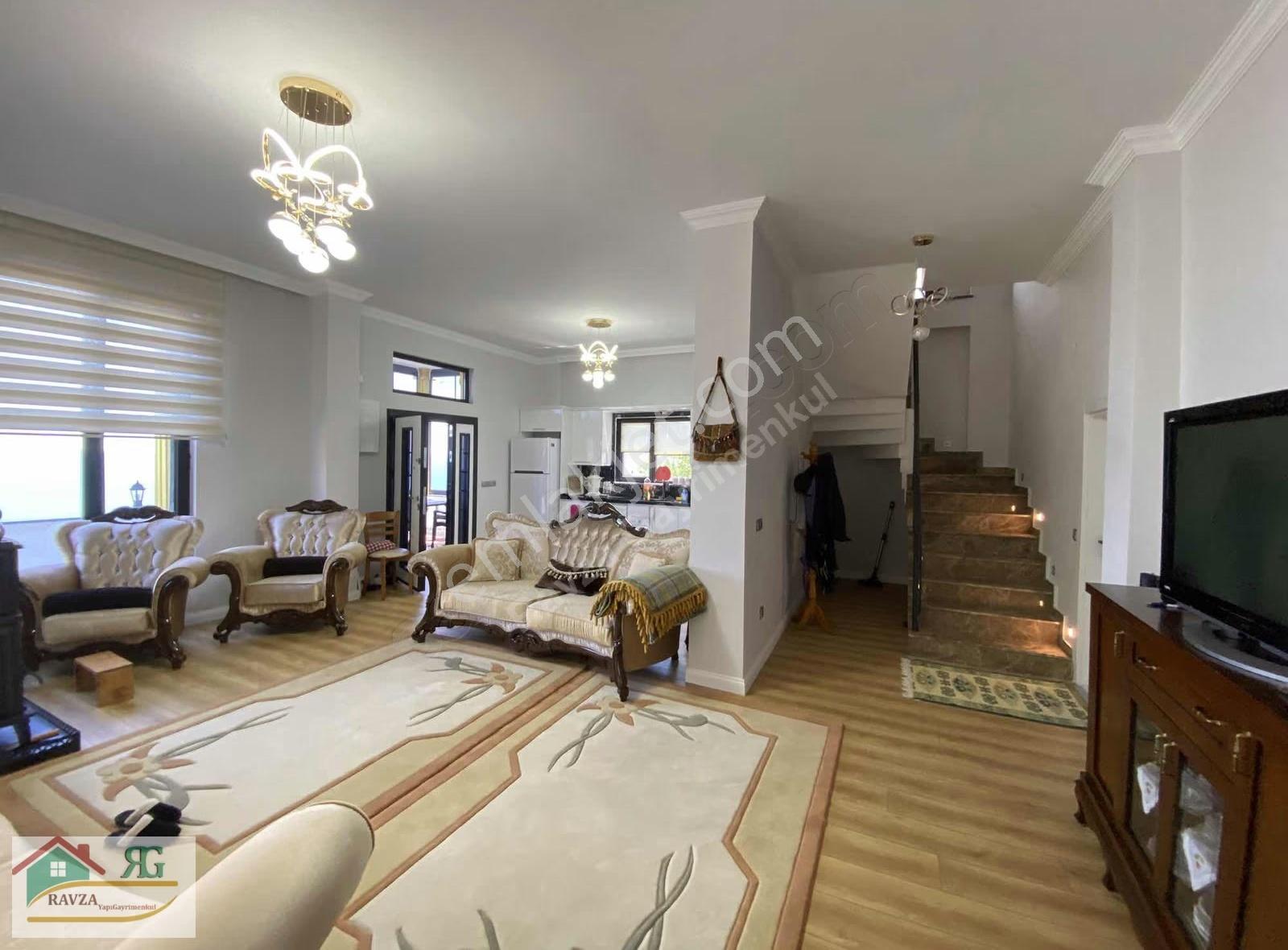 Akçaabat'ta Deniz Manzaralı Satılık 3+1 Villa (400m² Arsa) - Görsel 5