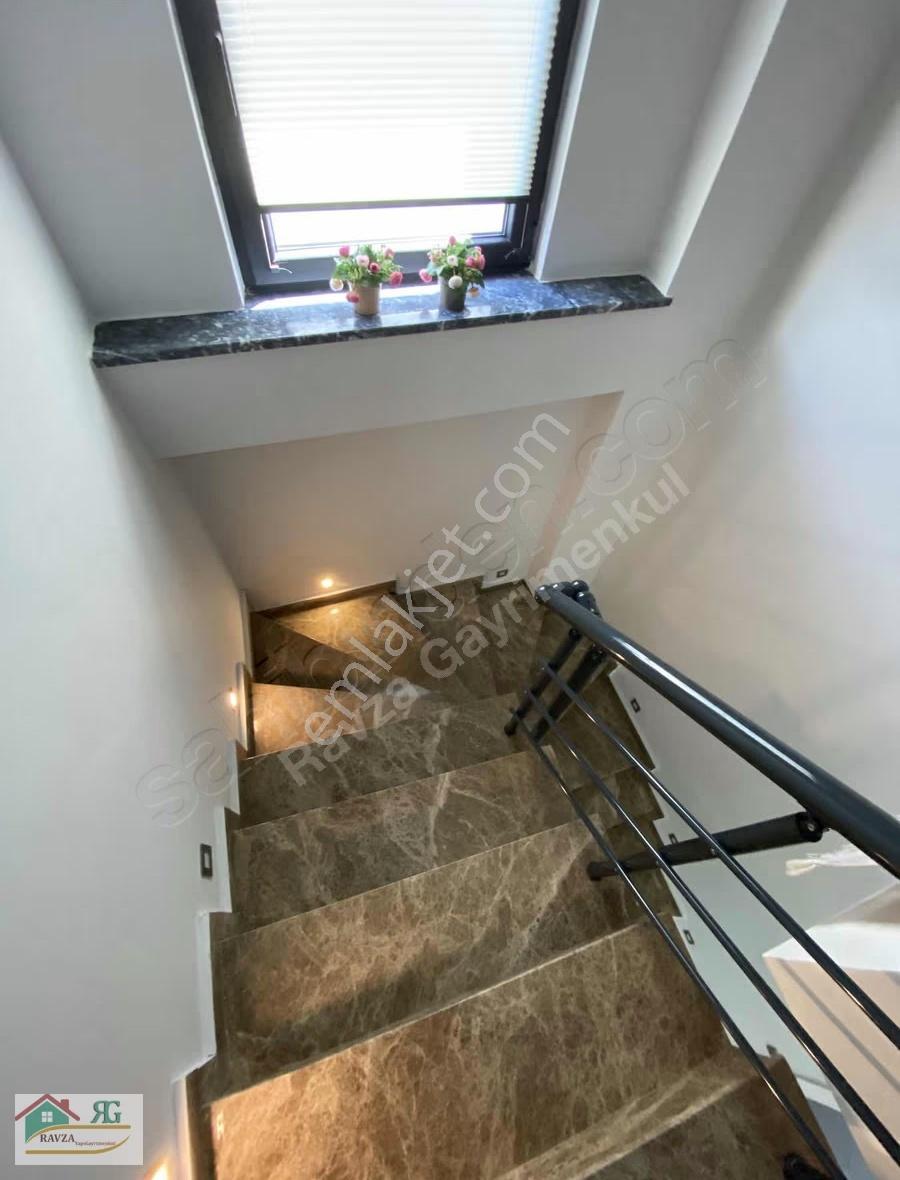 Akçaabat'ta Deniz Manzaralı Satılık 3+1 Villa (400m² Arsa) - Görsel 11