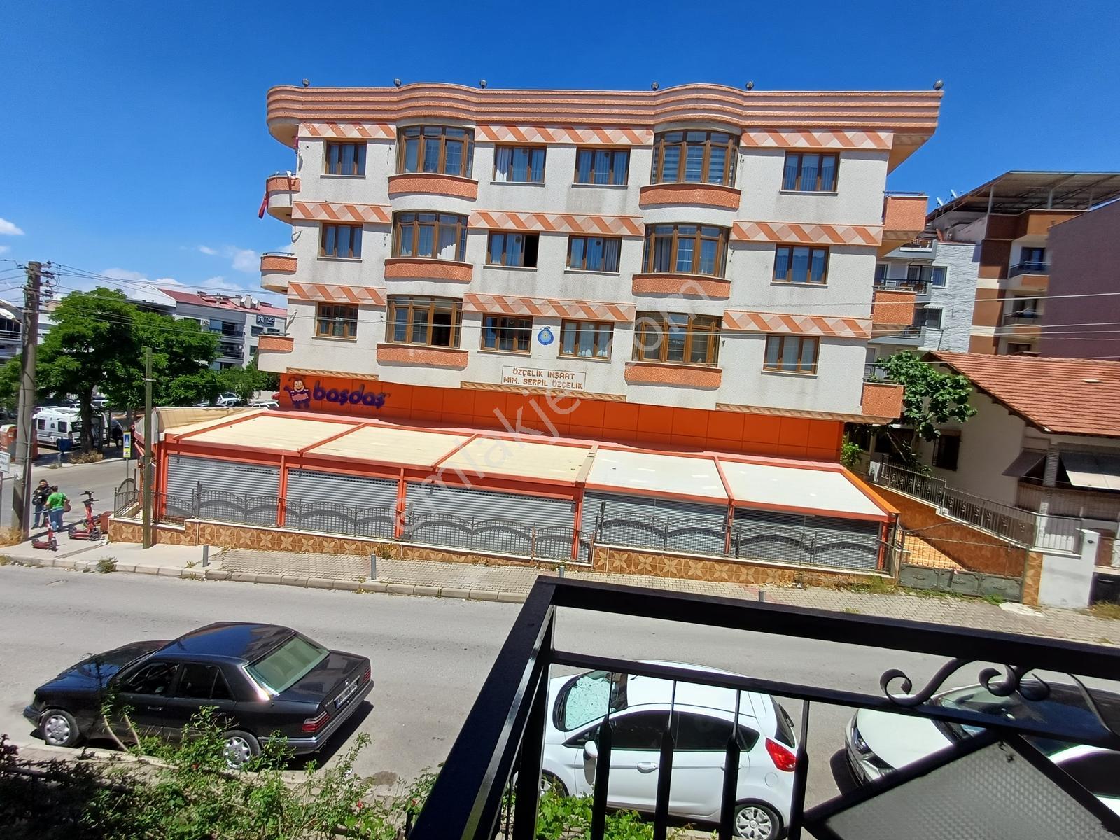 Şirinyer Yiğitlerde Merkezi Konumda 3+1 Kiralık Daire | 120 M² - Görsel 33