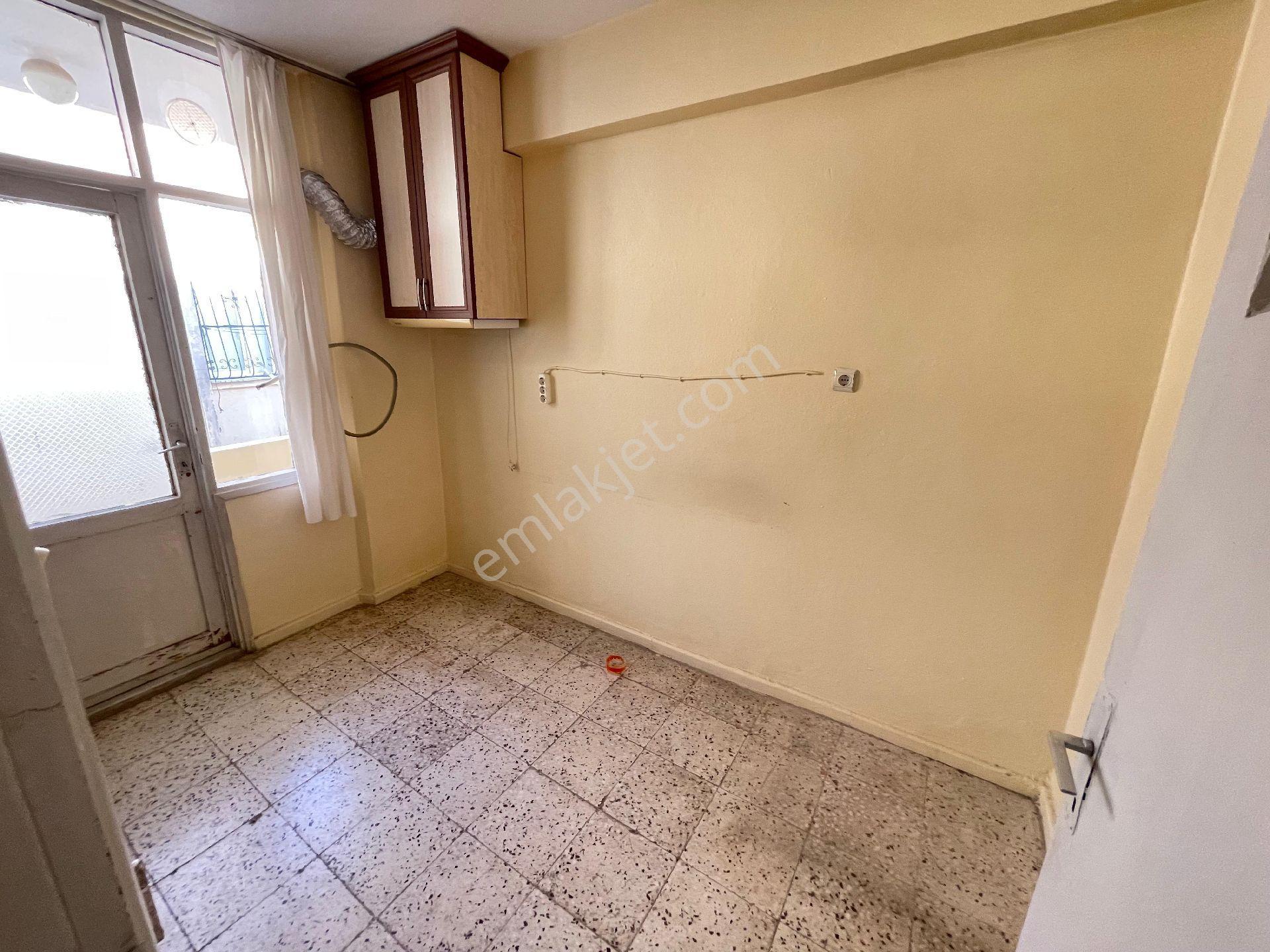 Ra Gayrimenkulden Akşemsettin Mahallesi Uygun Fiyat 3+1 Daire - Görsel 12