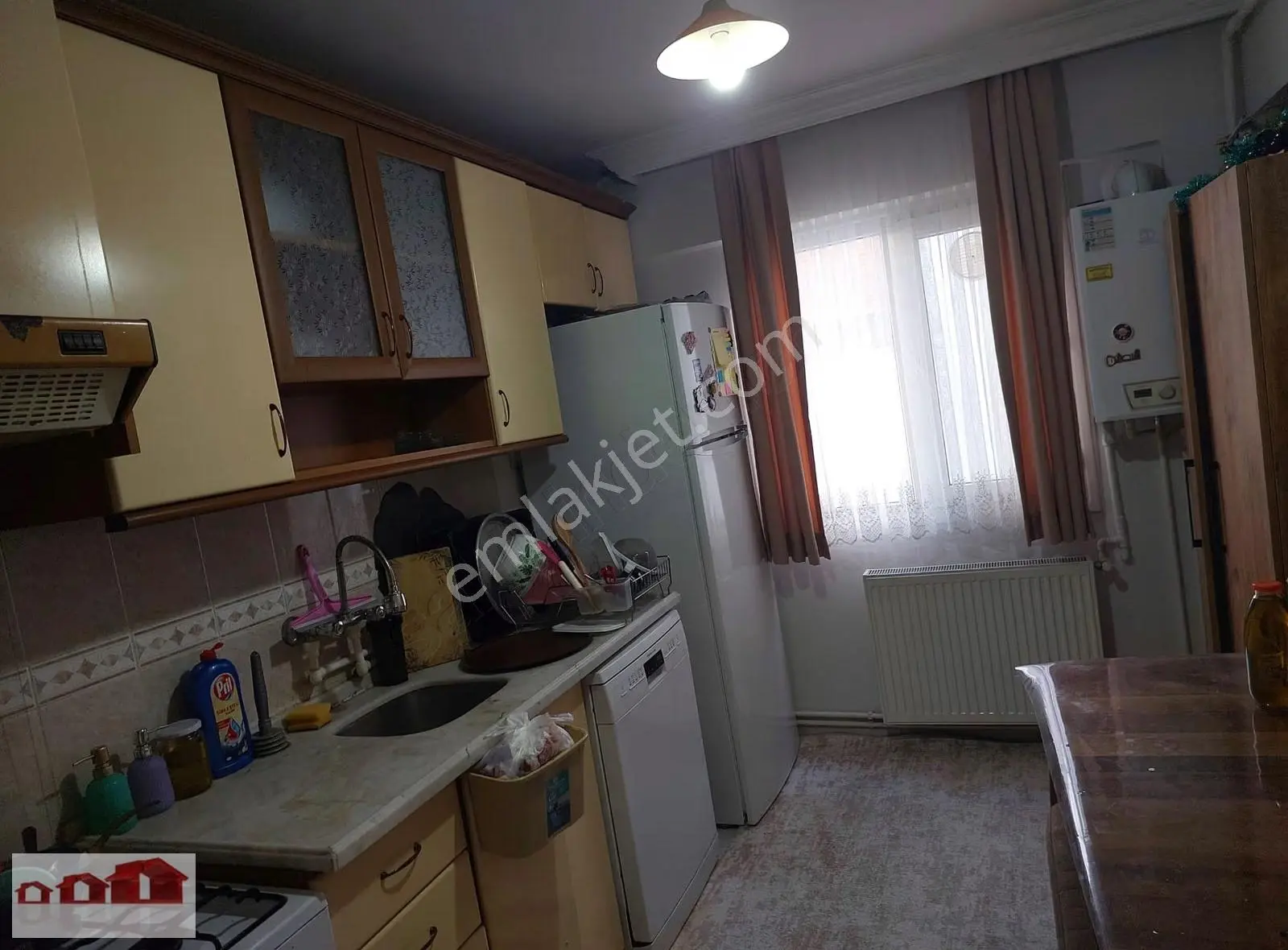 Şirinyerde Koşu İzban Durağı Yakını Doğalgaz Kombili 3+1