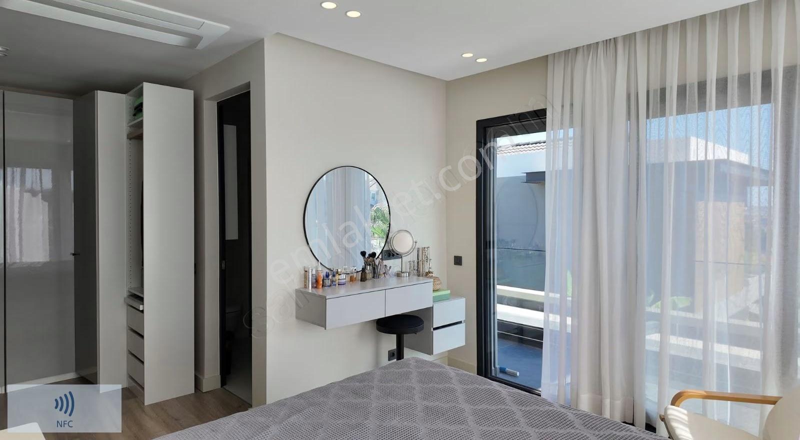 Çeşme Alaçatı'da Satılık 4+1 Rüya Gibi Bir Villa - Görsel 24