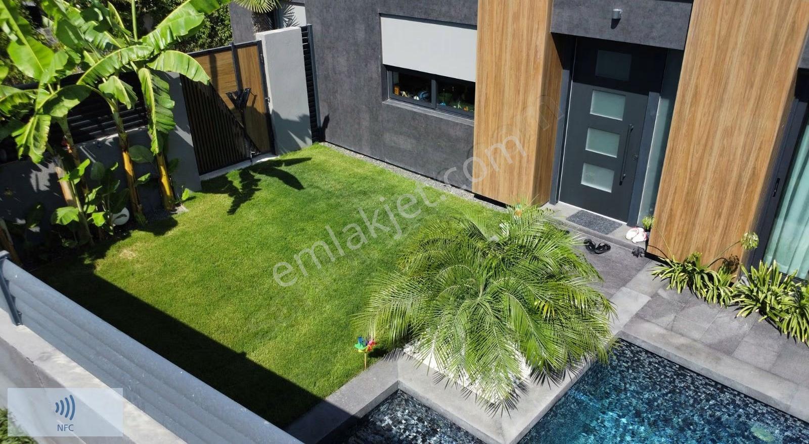 Çeşme Alaçatı'da Satılık 4+1 Rüya Gibi Bir Villa - Görsel 2