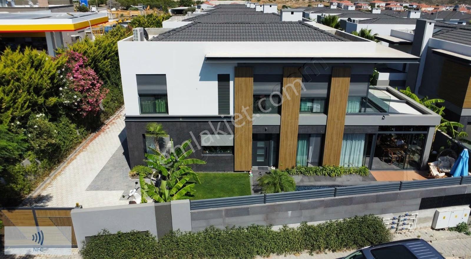 Çeşme Alaçatı'da Satılık 4+1 Rüya Gibi Bir Villa - Görsel 21